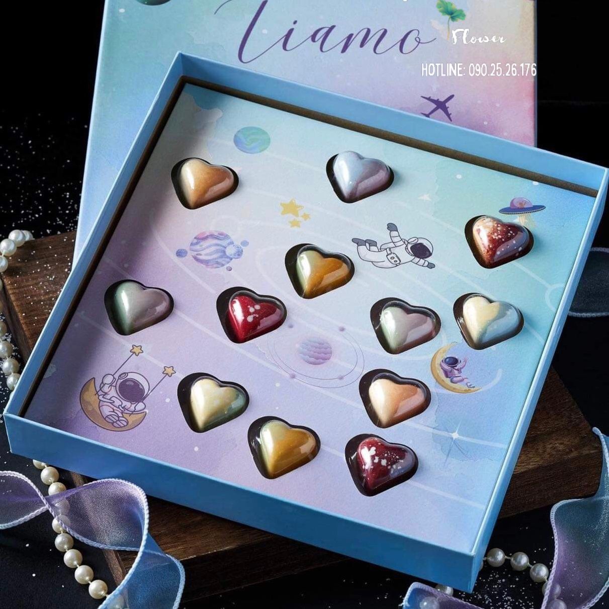 Hộp Chocolate Vũ Trụ Xanh - HCCL08 - Quà Lễ Tình Nhân