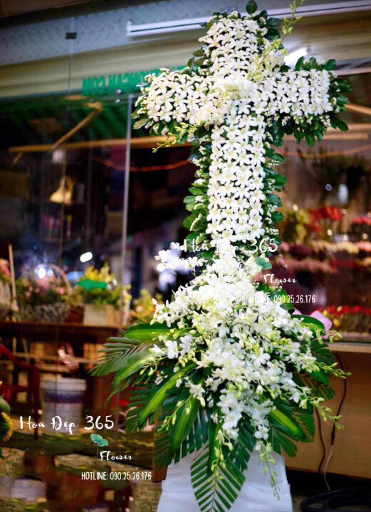 The Cross - HTL28 - Vòng Hoa Tang Lễ