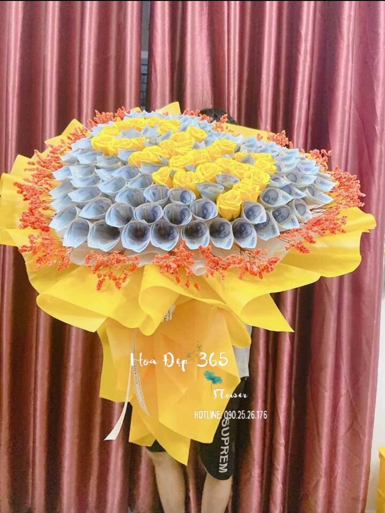 Bó Hoa Tiền 20k Mix Hoa Hồng Sáp Vàng - BT19