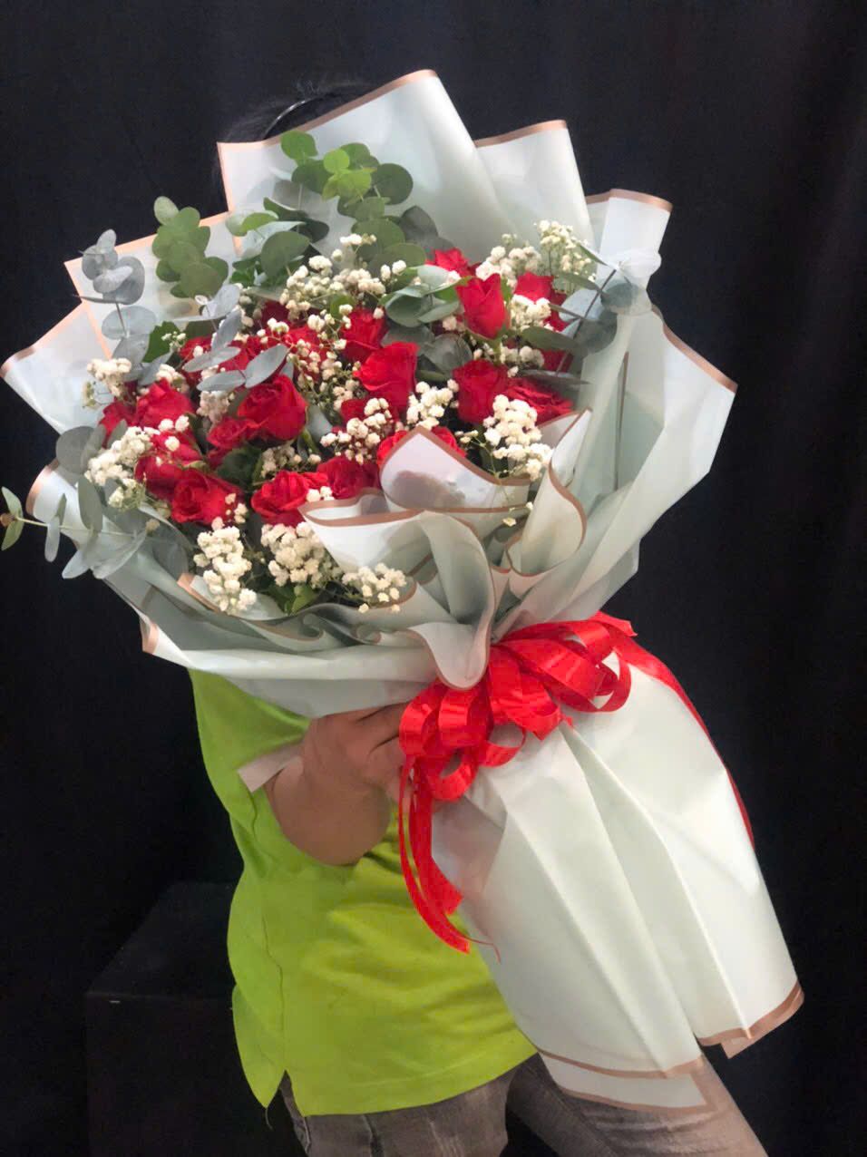 Bó Hoa Hồng Đỏ Chân Thành - HBD142