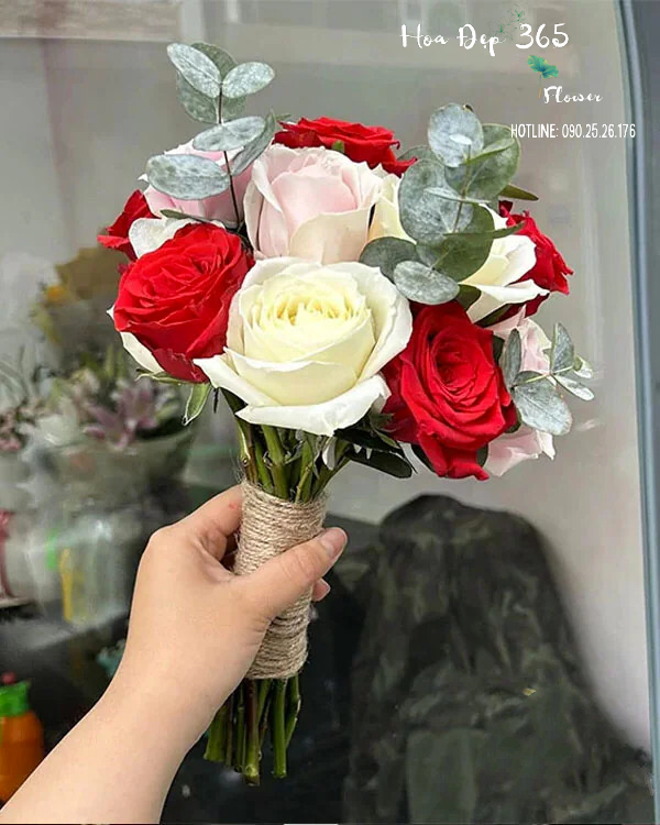Bó Hoa Cưới Cầm Tay Cô Dâu Hạnh Phúc - HC66