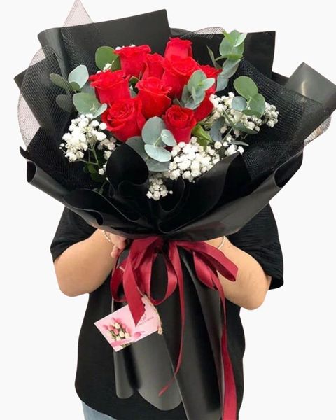 Tặng bó hoa cho mẹ bỉm