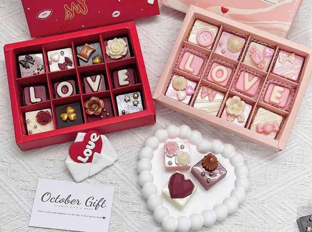 Hộp Chocolate Sweet Love - HCCL16 - Quà 14/2