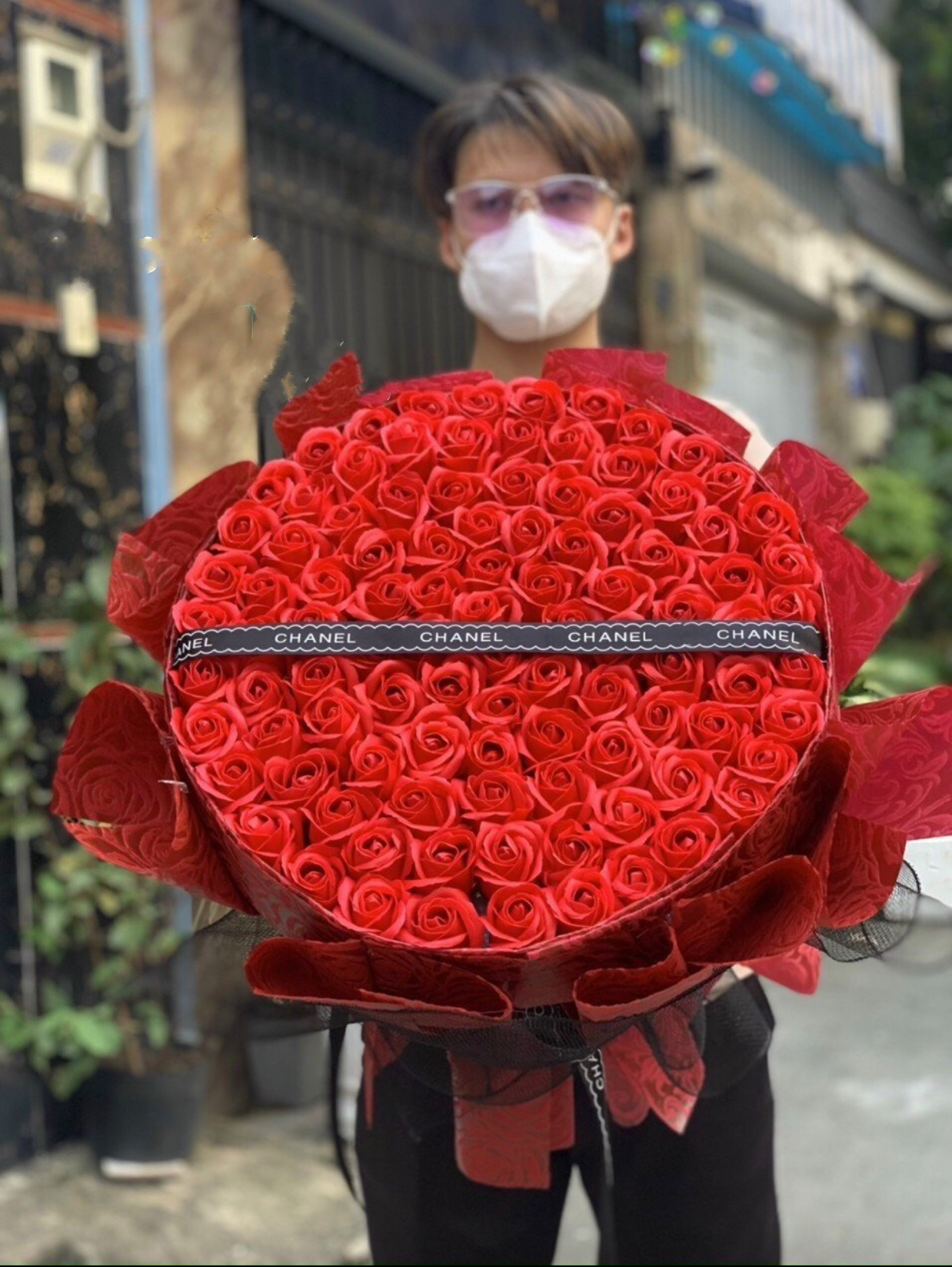 Bó Hoa Hồng Sáp Đỏ 100 Bông - HST36