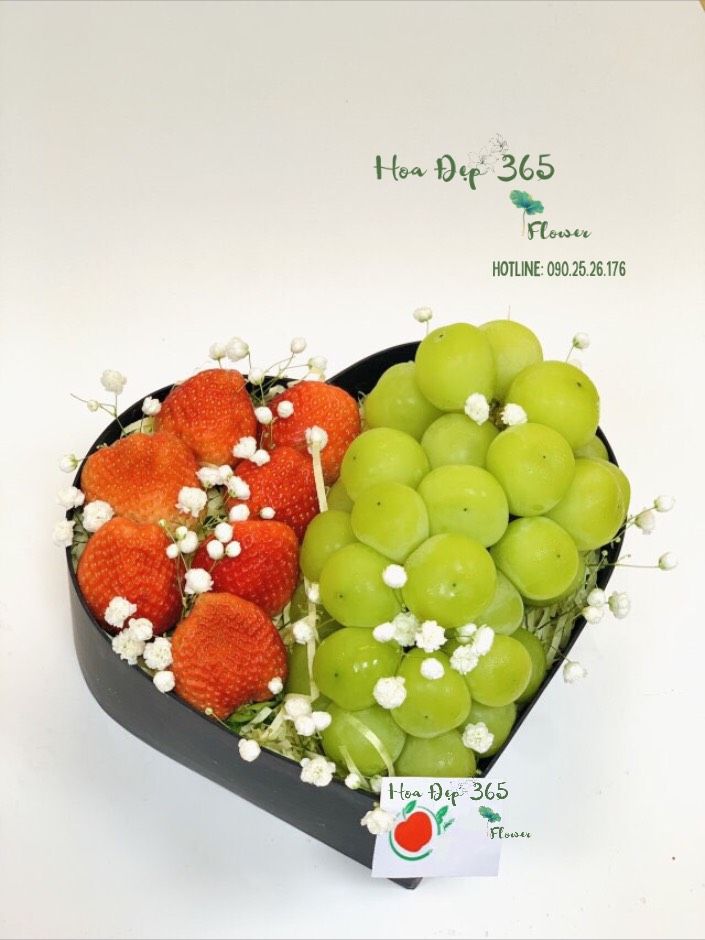 Hộp Trái Cây Nho Mix Dâu - TC24
