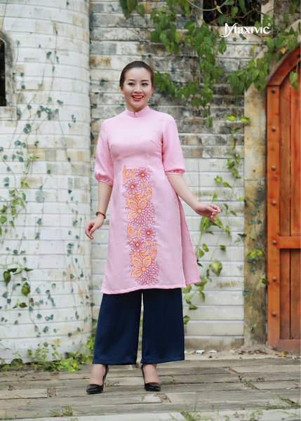 áo dài linen thêu hoa