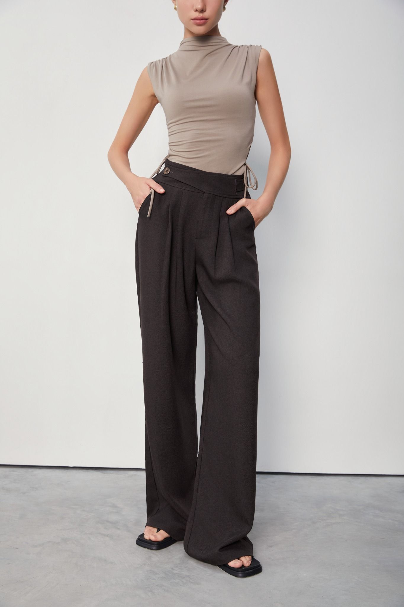 WRAP BELT TROUSERS - BROWN