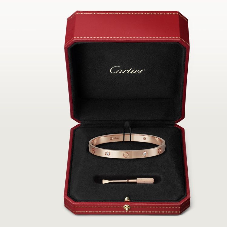 Cartier love bracelet, 4 Diamond