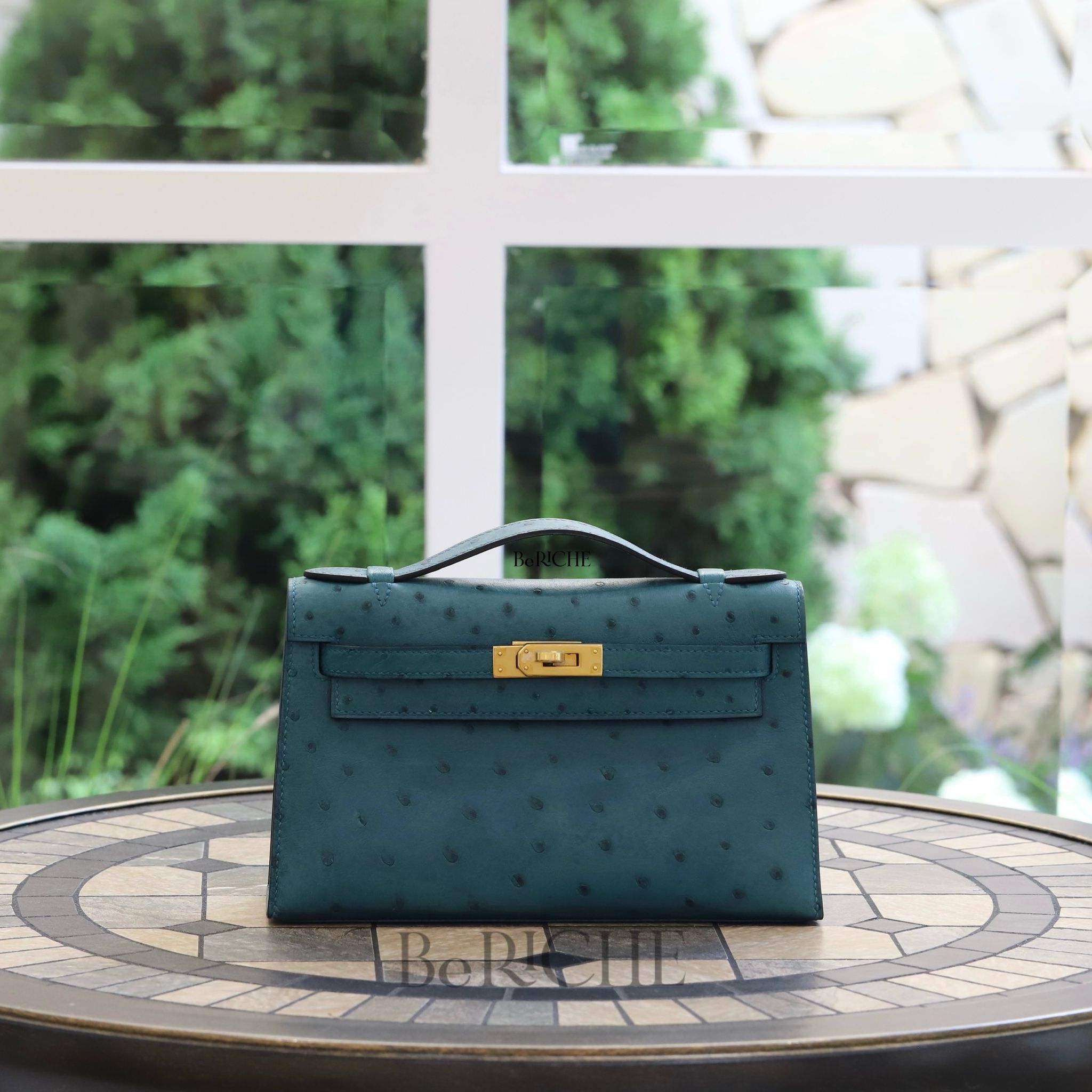 Kelly Pochette KP22 Ostrich Colvert GHW