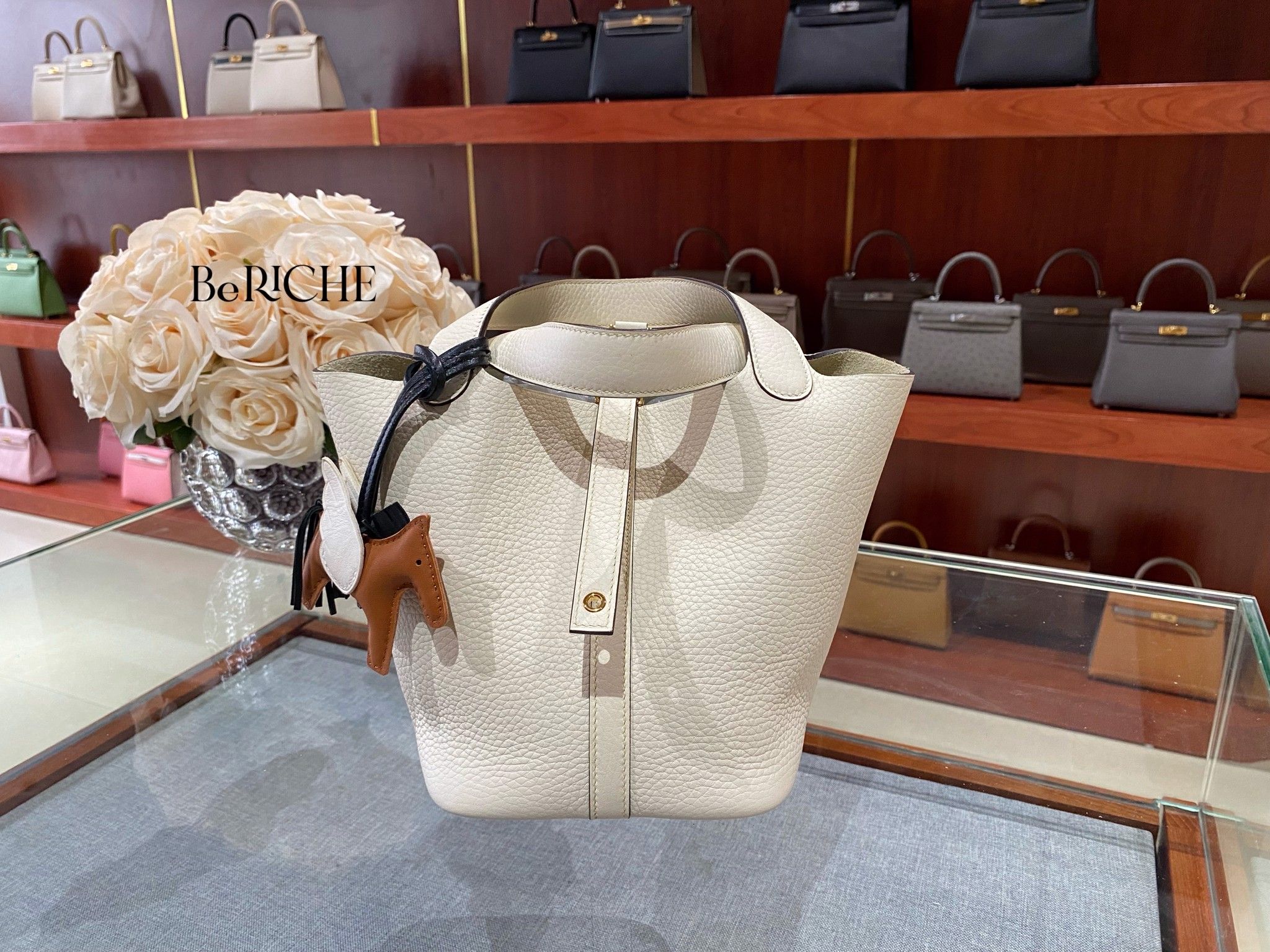 Picotin P18 Clemence Leather Nata GHW
