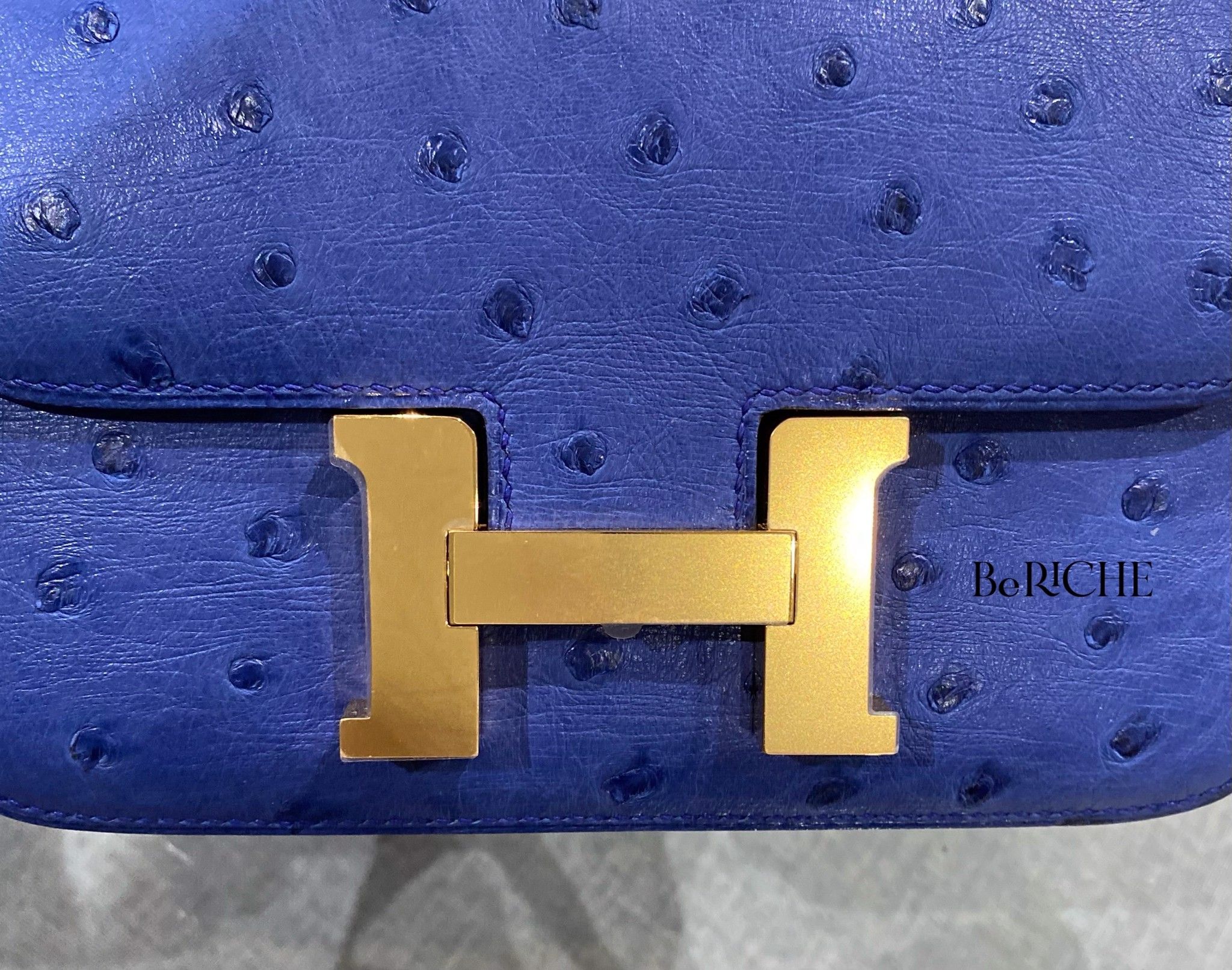 Constance 18 Ostrich Bleu Saphire GHW