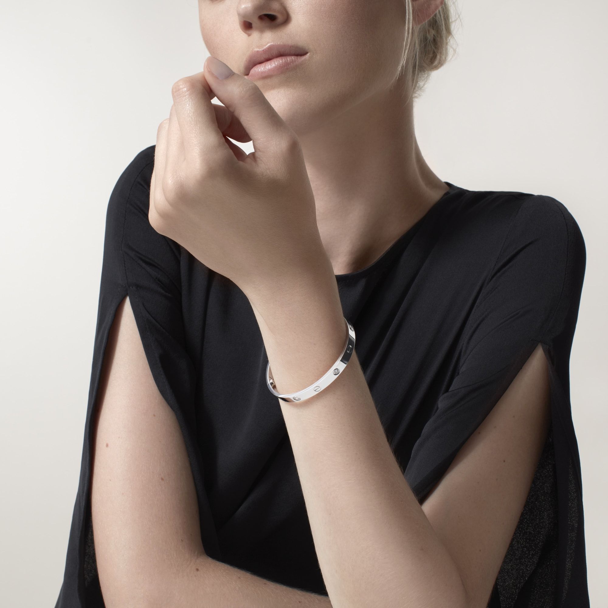 Cartier love bracelet, 4 Diamond