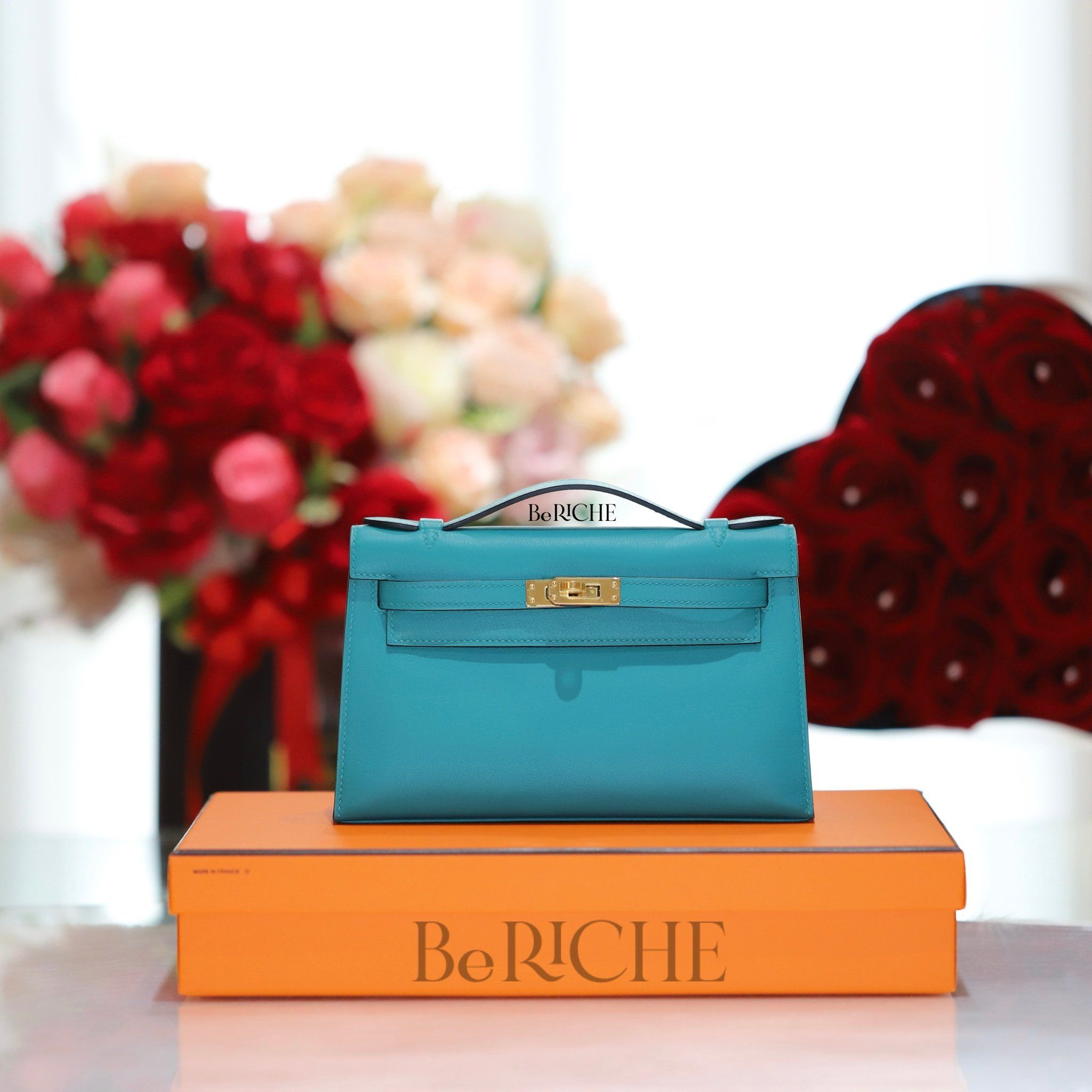 Kelly Pochette KP22 Swift Leather Bleu Paon GHW