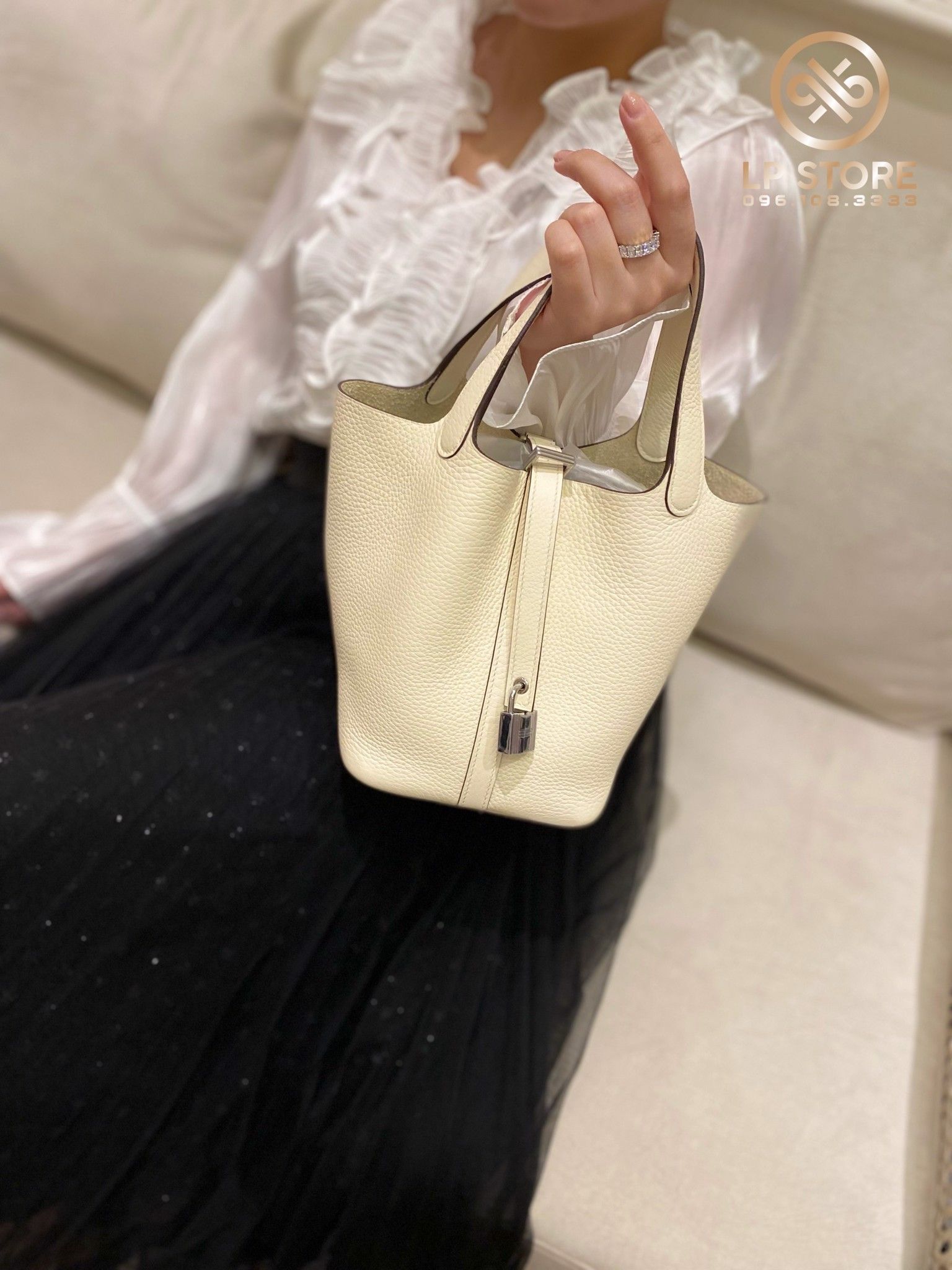 Picotin P18 Clemence Leather Nata GHW