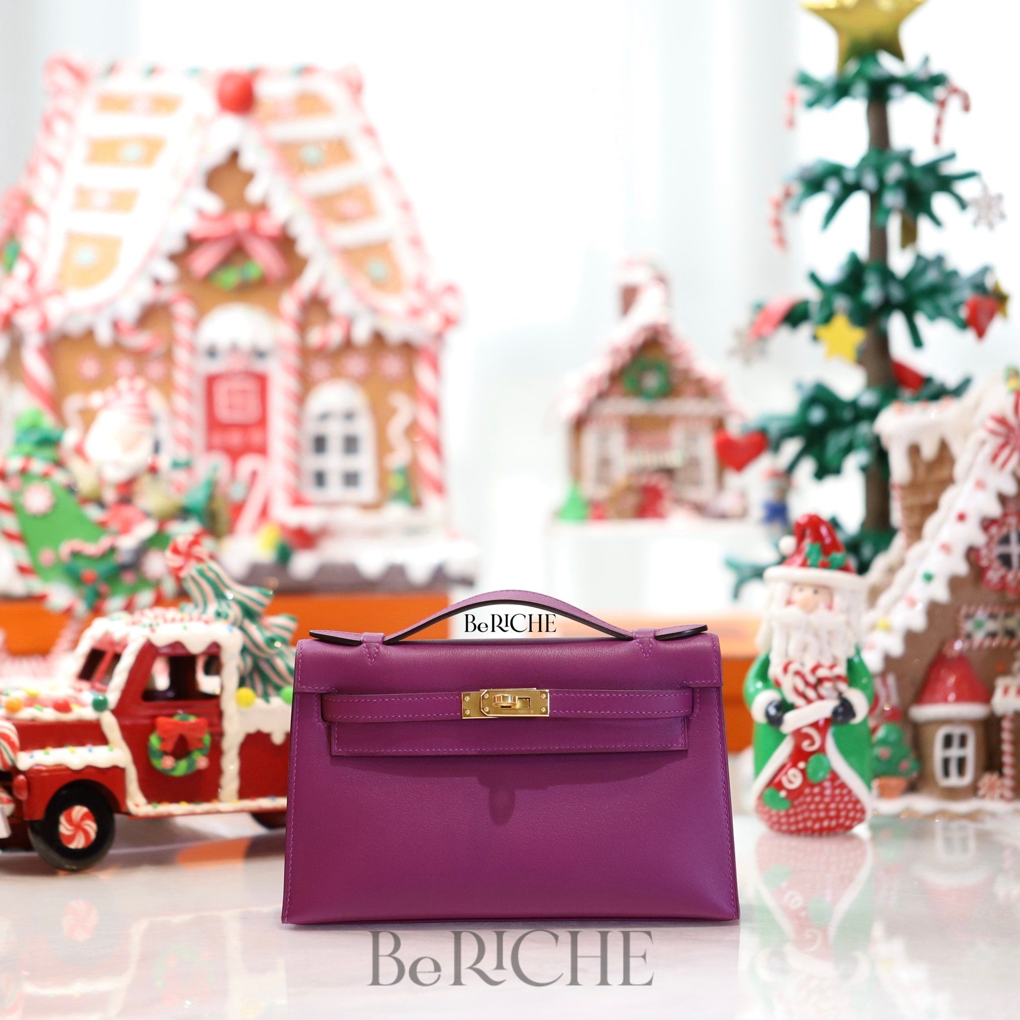 Kelly Pochette KP22 Swift Leather Anemone GHW