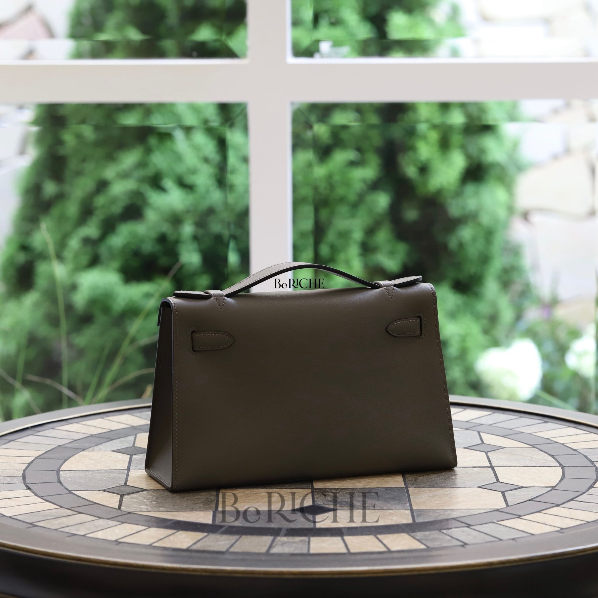 Kelly Pochette KP22 Swift Leather Etain GHW
