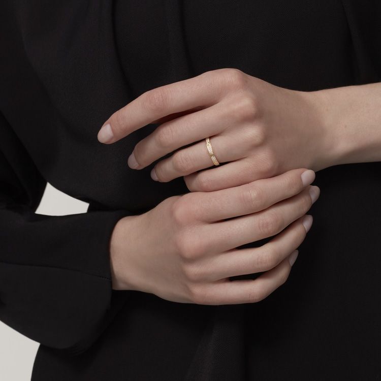 Cartier love ring small, diamond