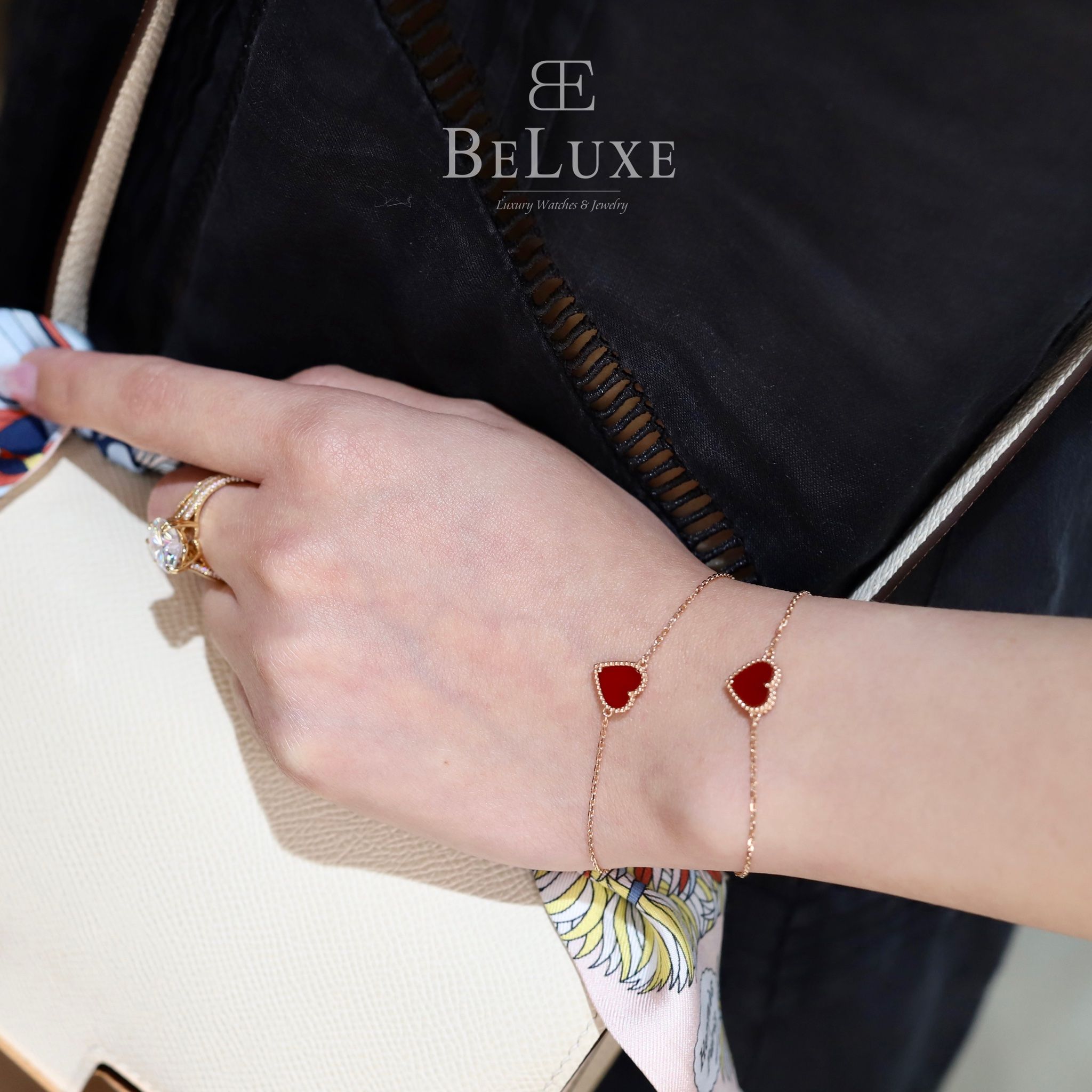 VCA Sweet Alhambra hear bracelet