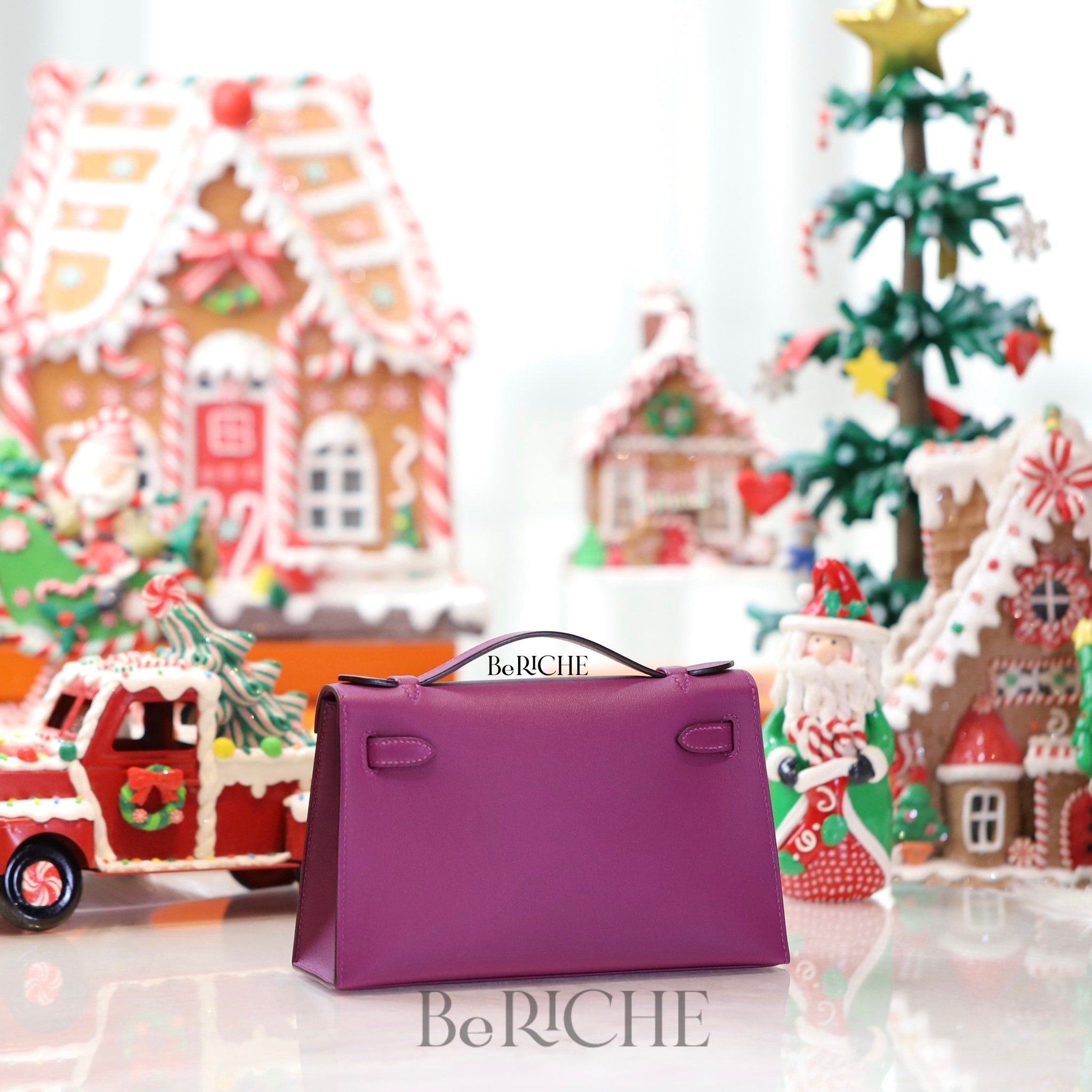 Kelly Pochette KP22 Swift Leather Anemone GHW