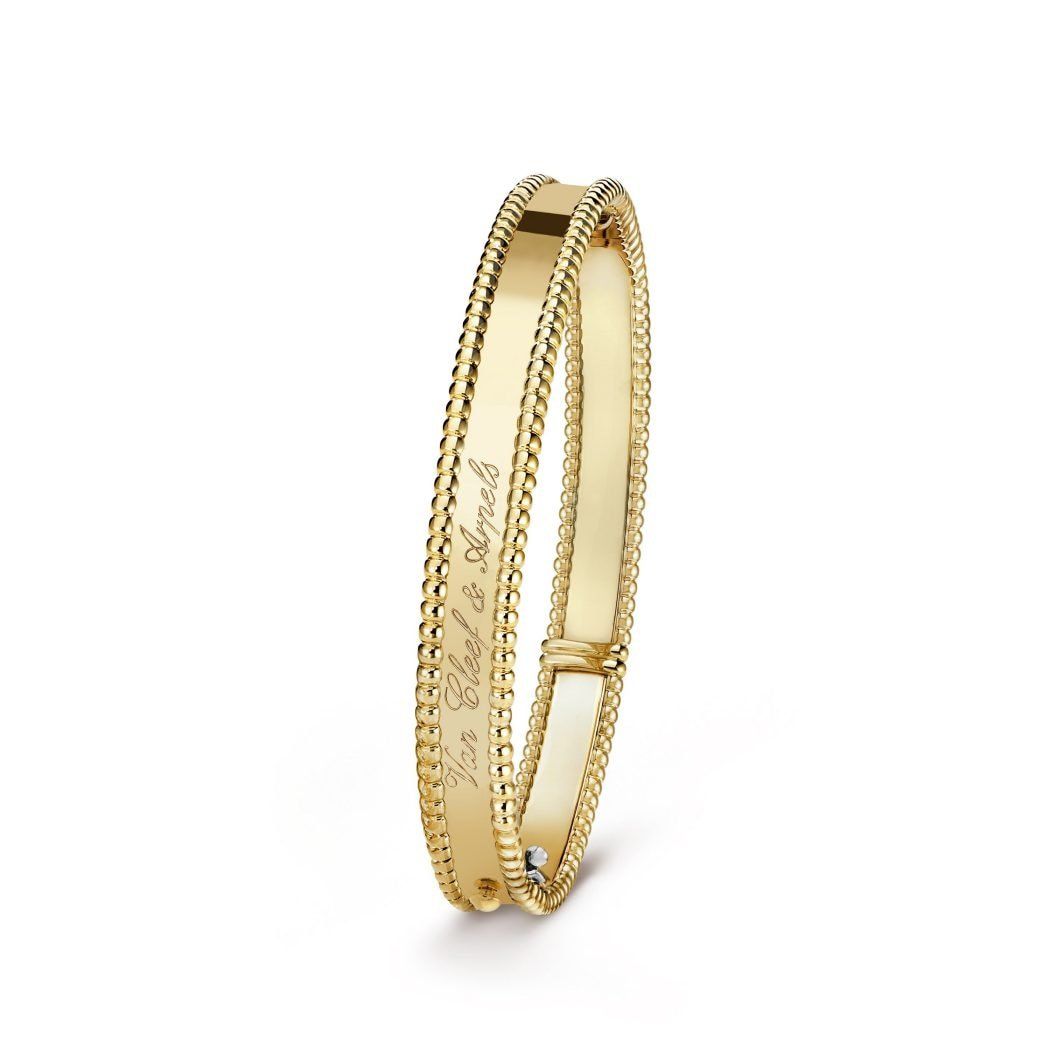 VCA Perlée signature bracelet, medium model