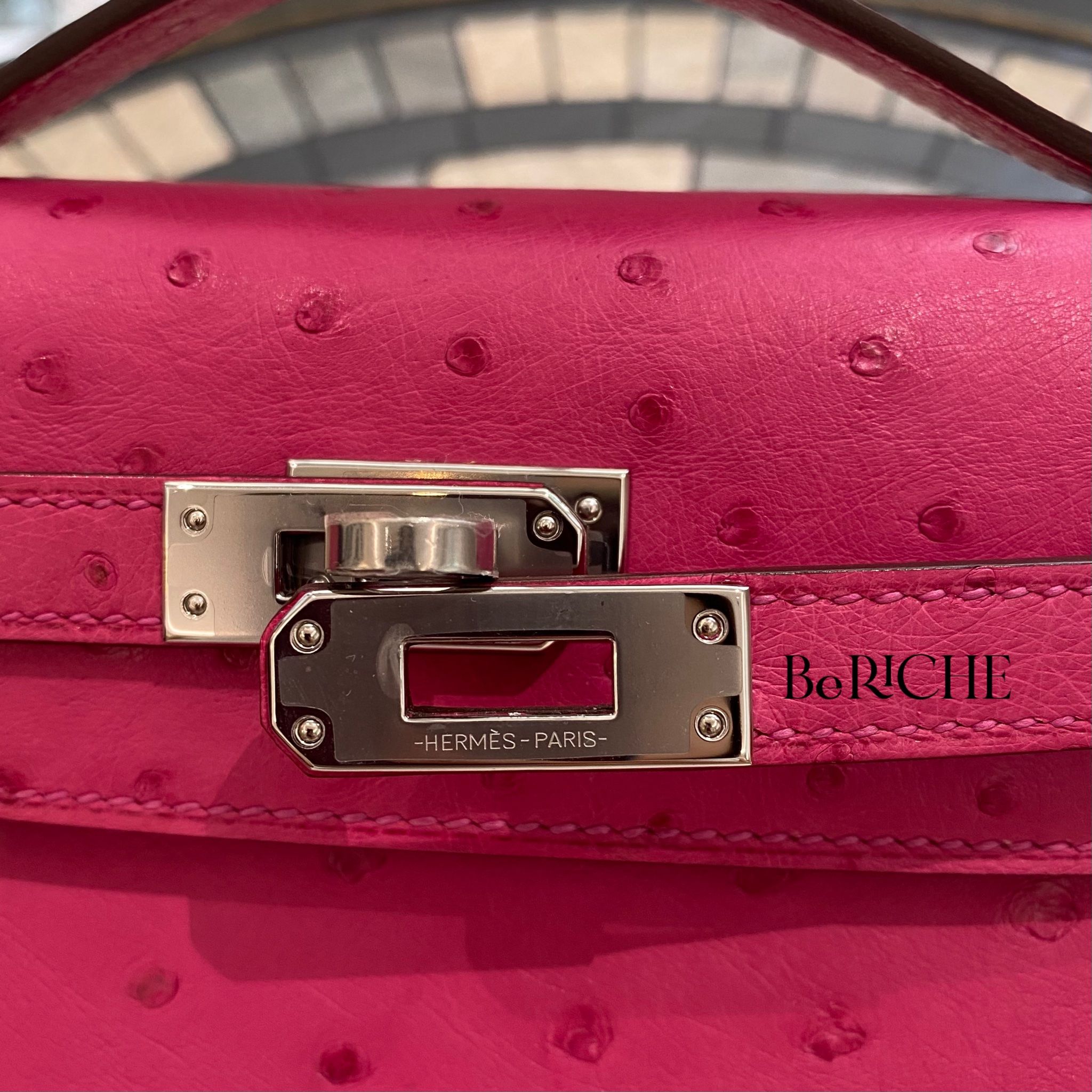 Kelly Pochette KP22 Ostrich Rose Tyrien