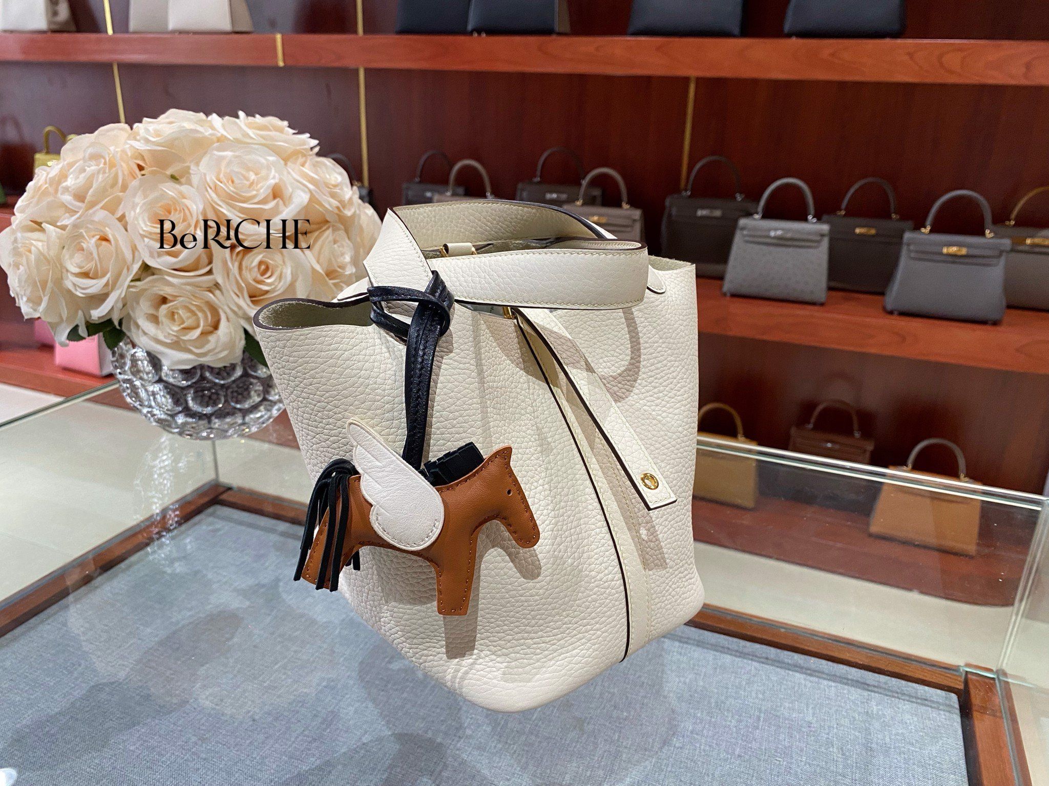 Picotin P18 Clemence Leather Nata GHW