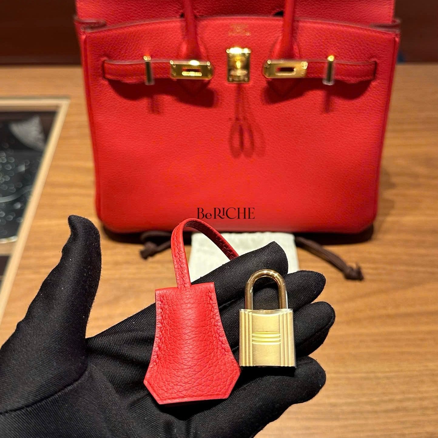 Birkin B25 Togo Rouge de coeur GHW