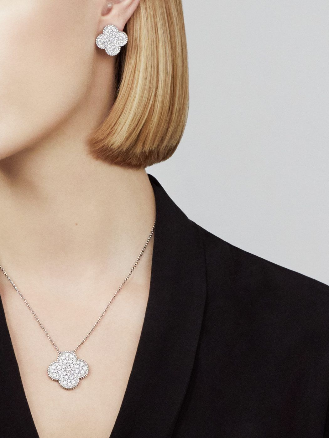 VCA Magic Alhambra earrings