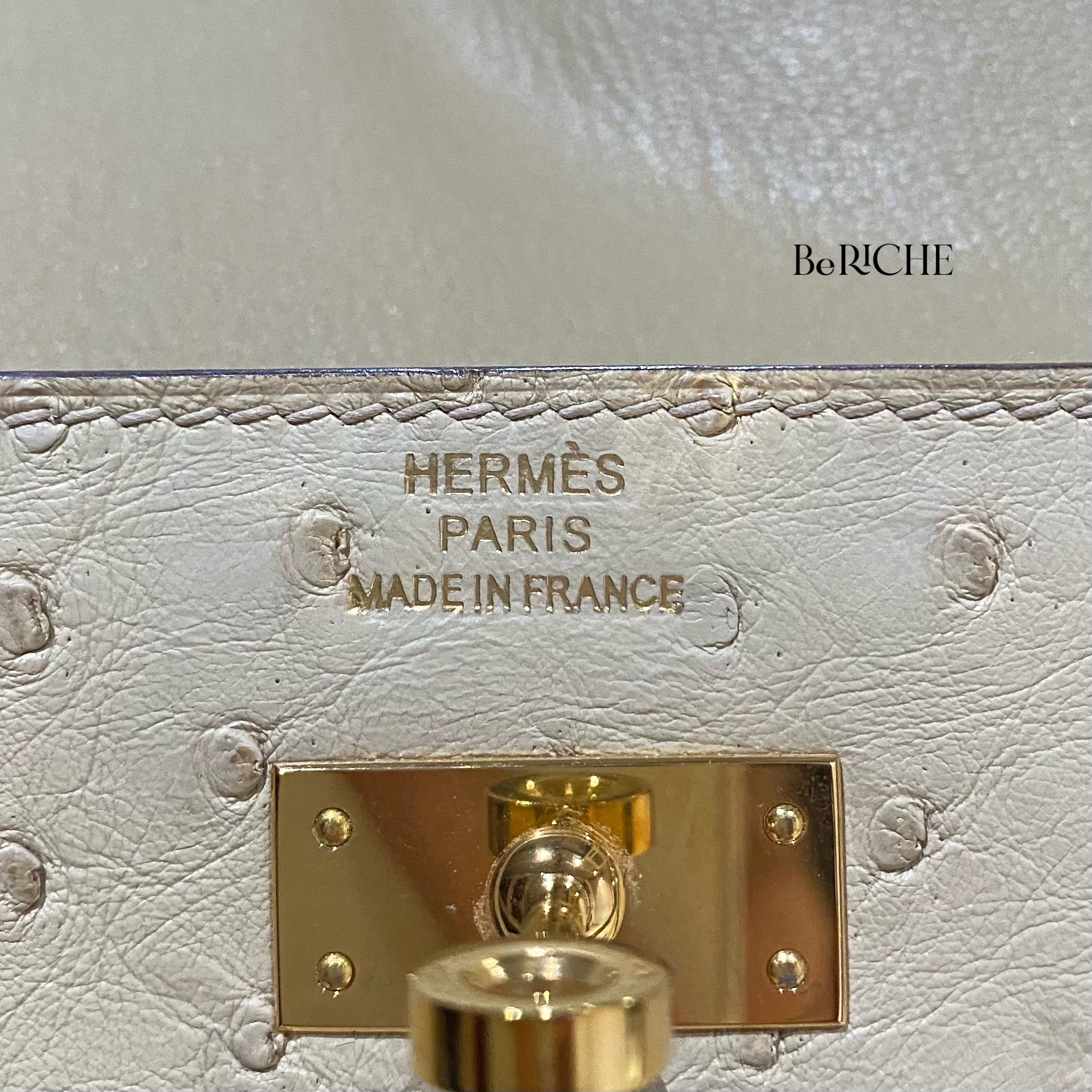 Kelly Wallet Ostrich Parchemin GHW