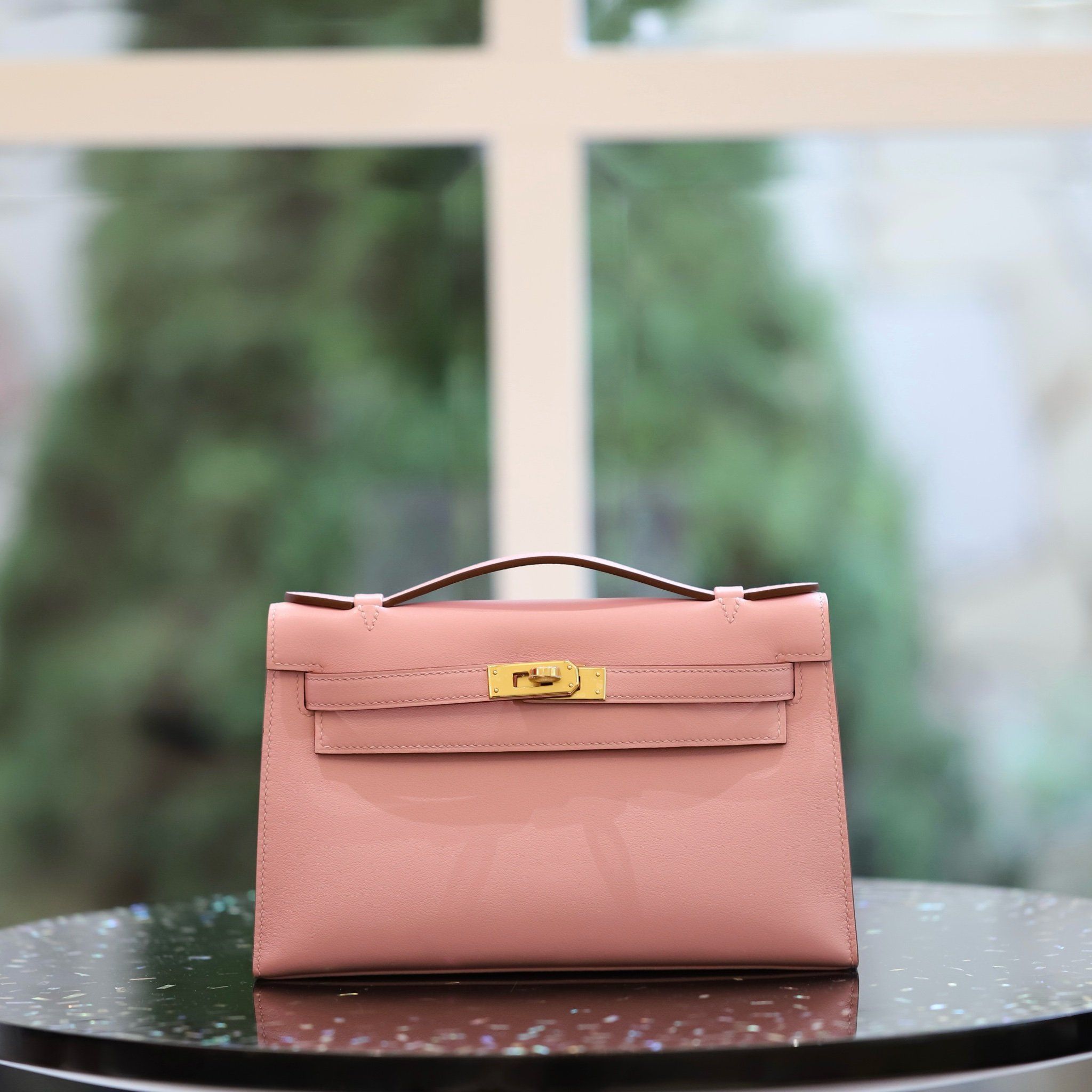 Kelly Pochette KP22 Swift Leather Mauve GHW
