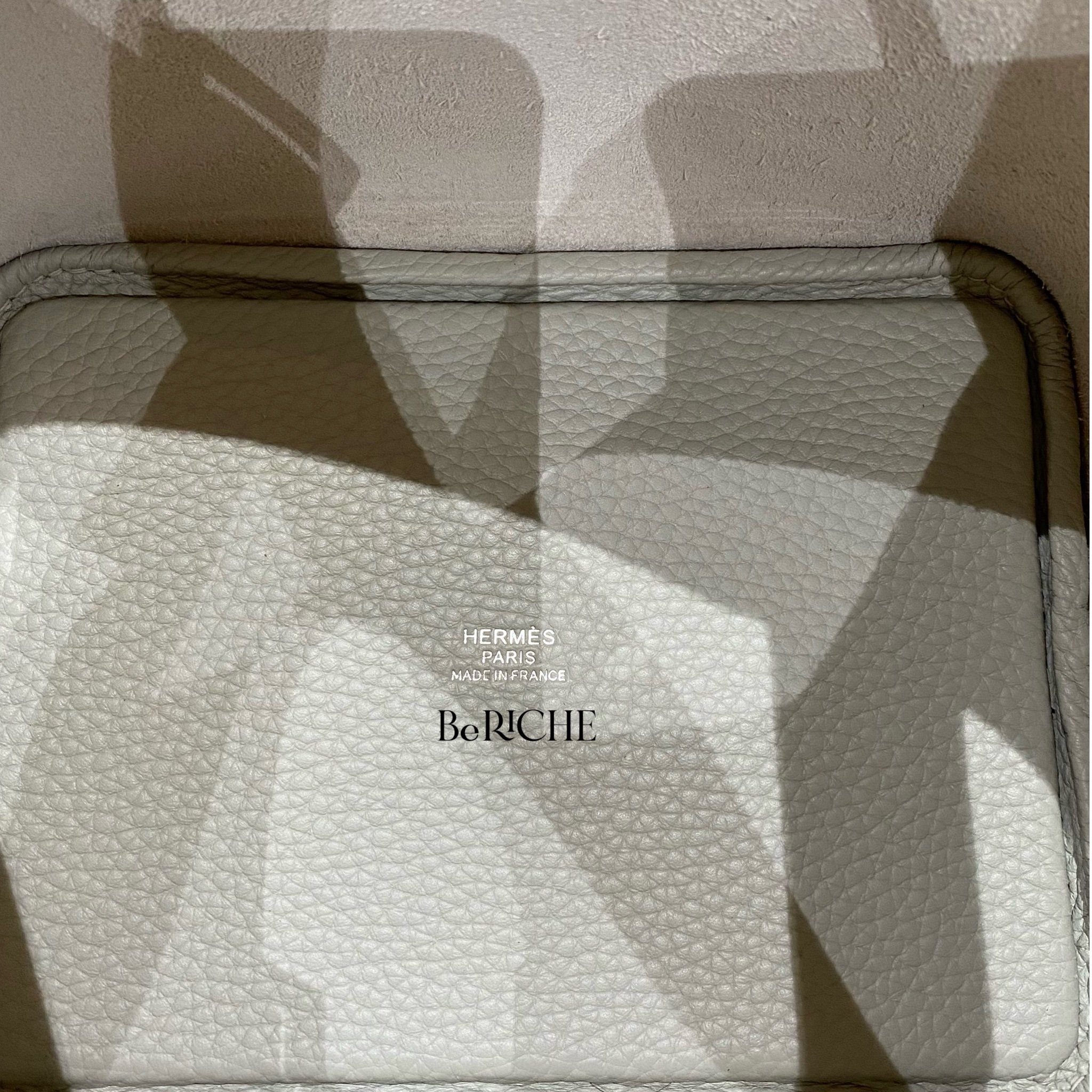 Picotin P18 Cleamance Leather Gris Perle PHW