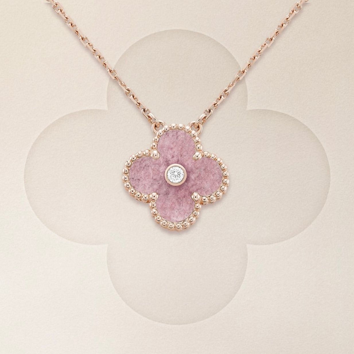 VCA Holiday pendant