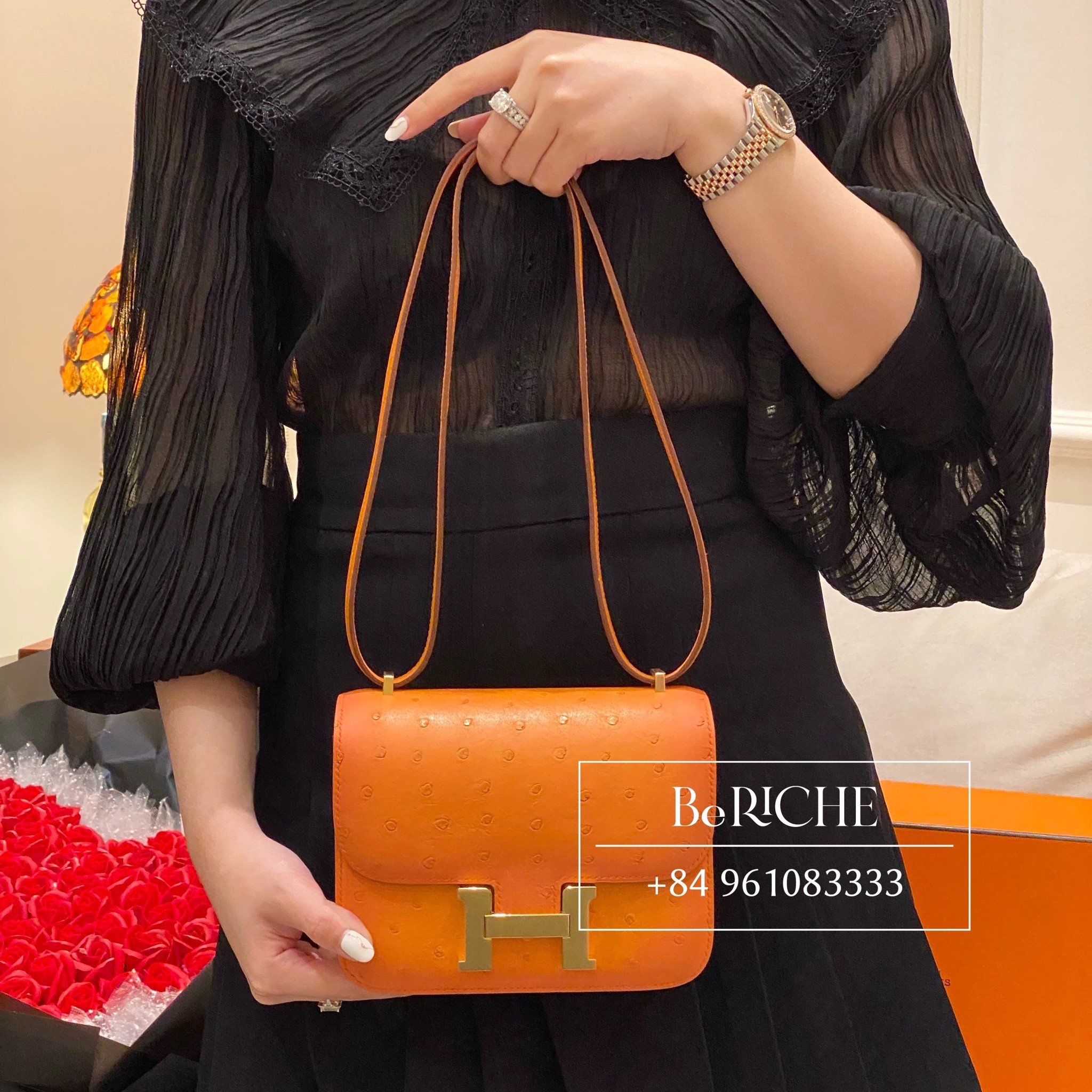 Constance 18 Ostrich Abricot GHW