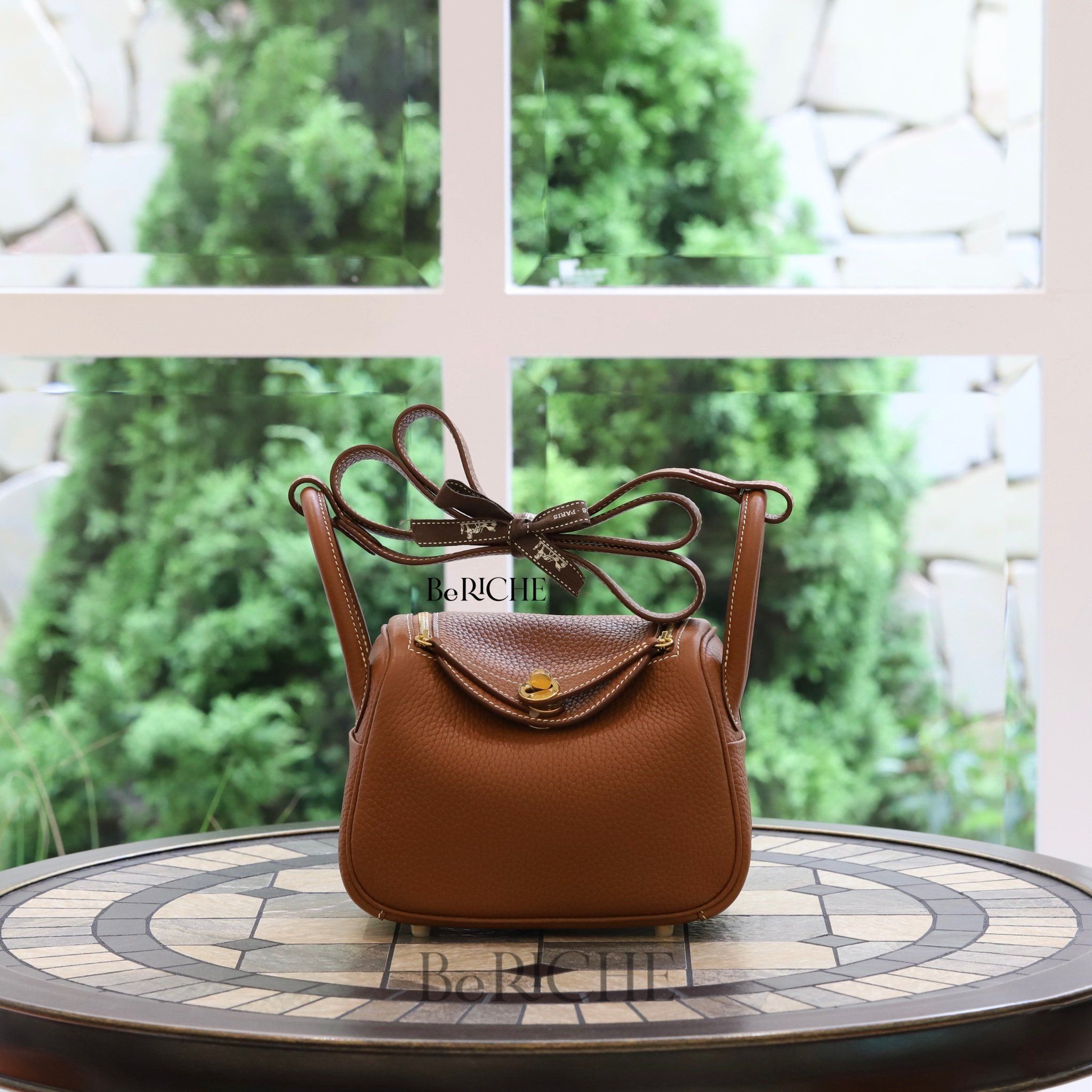 Mini Lindy 20 Clemence Leather Gold