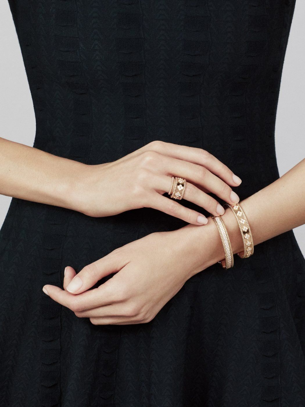 VCA Perlée diamonds bracelet, 3 row