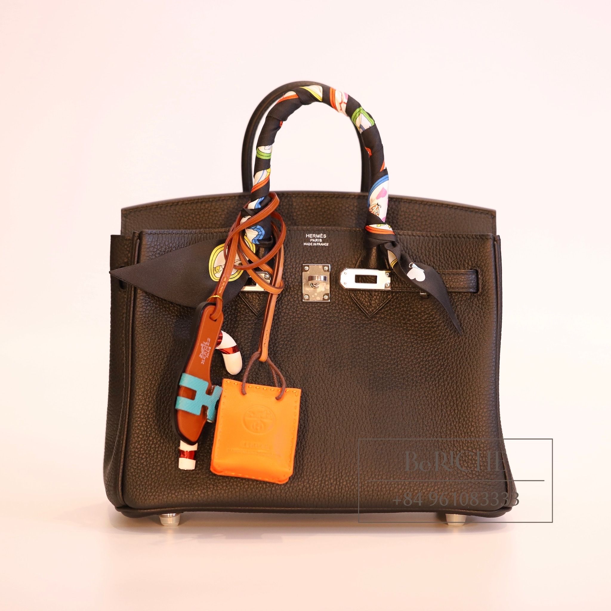 Oran Nano Charm
