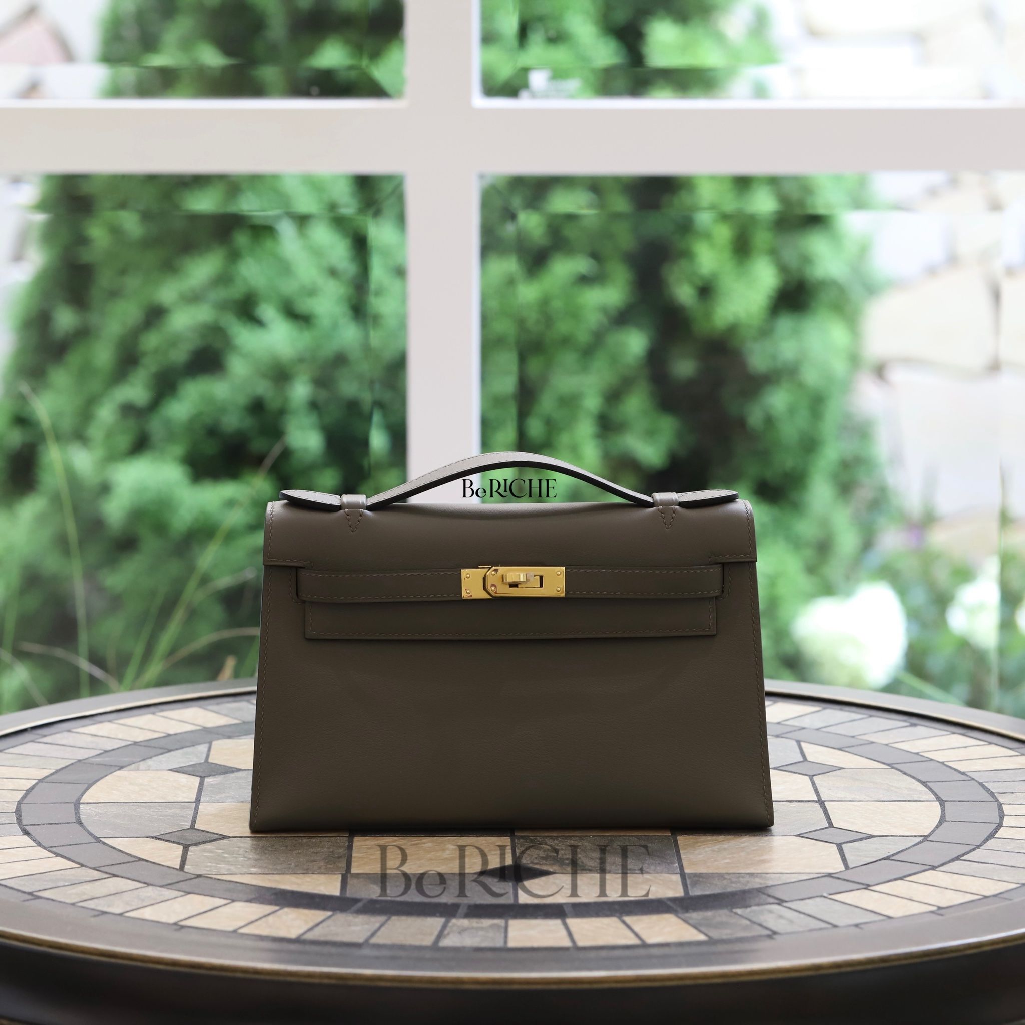 Kelly Pochette KP22 Swift Leather Etain GHW
