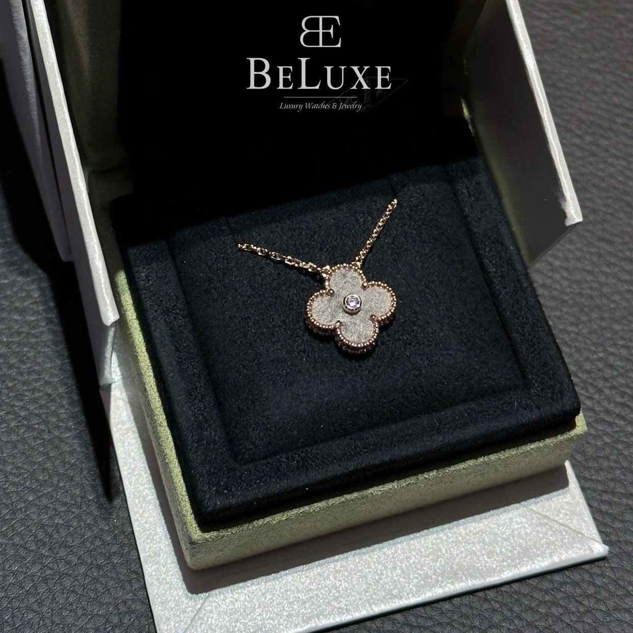 VCA Holiday pendant