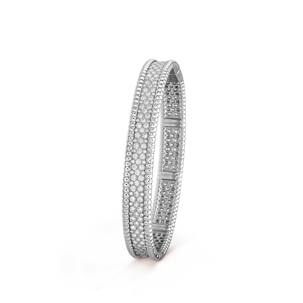 VCA Perlée diamonds bracelet, 3 row