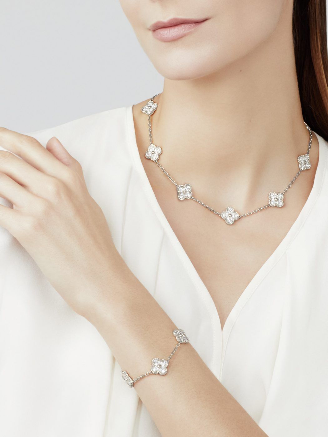 VCA Vintage Alhambra Necklace, 10 motifs