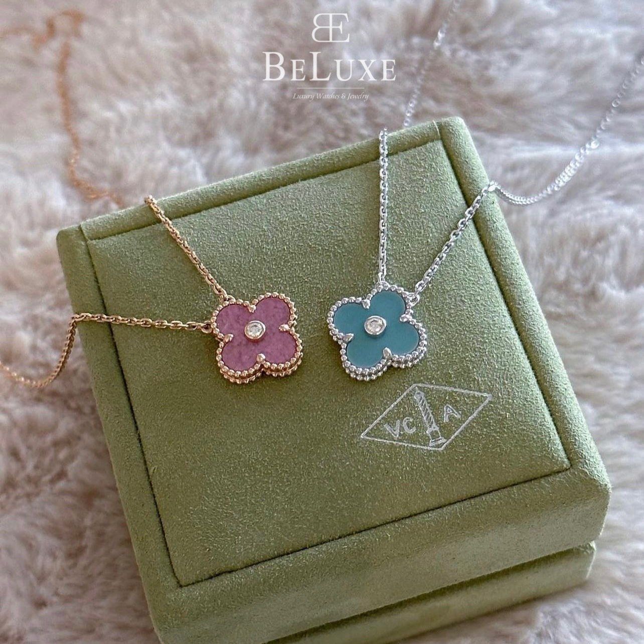 VCA Holiday pendant