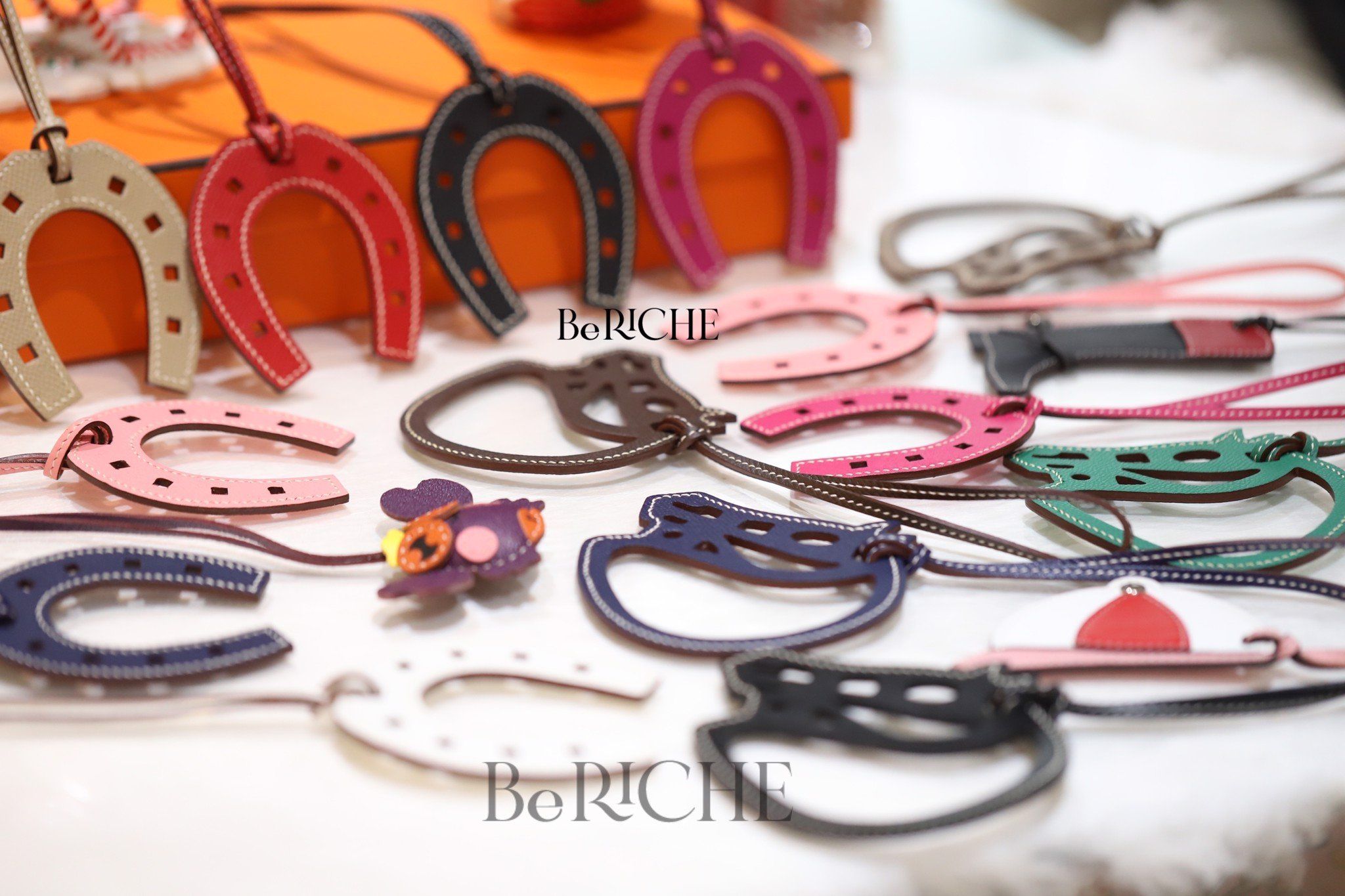 Paddock Fer A Cheval Charm/ Cheval Horse Charm