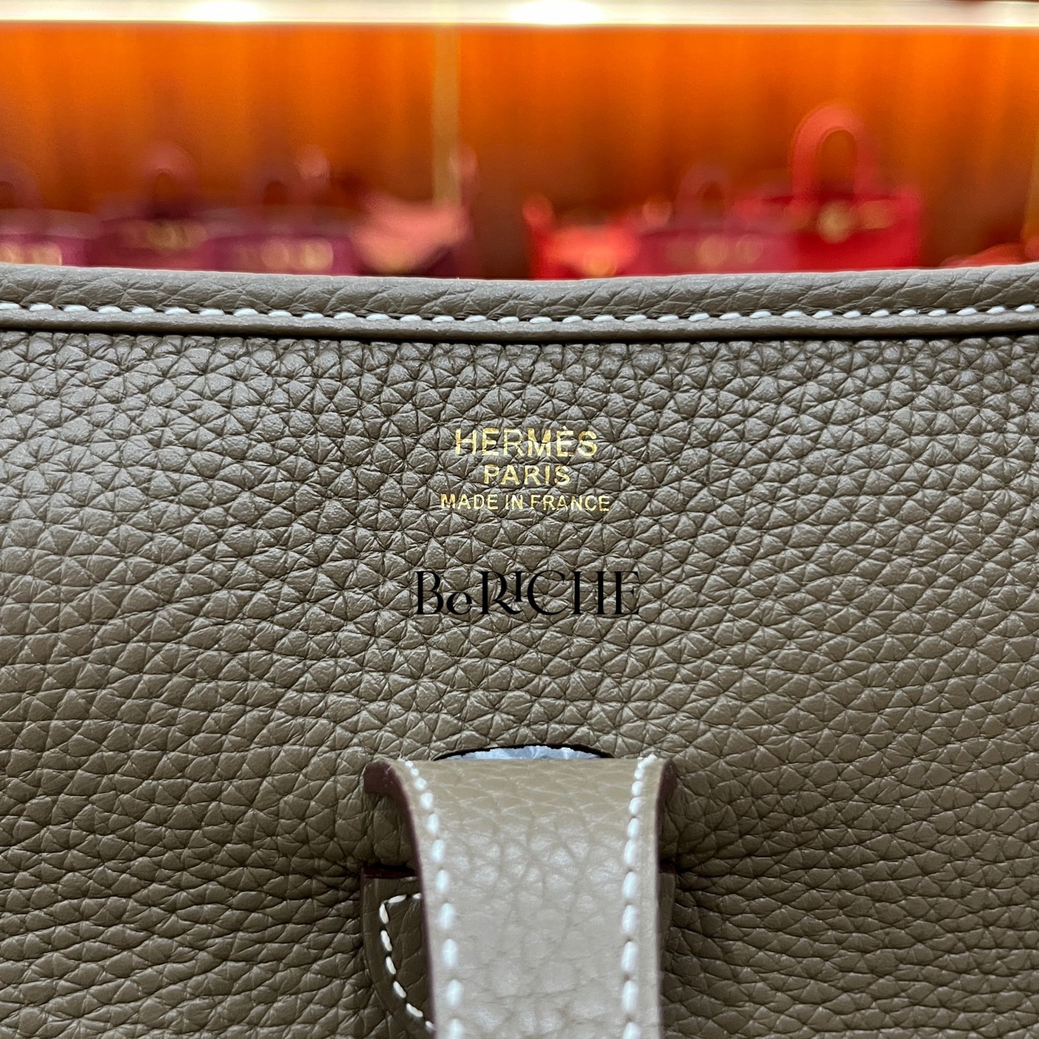 Evelyne 29 Clemence Leather Etoup