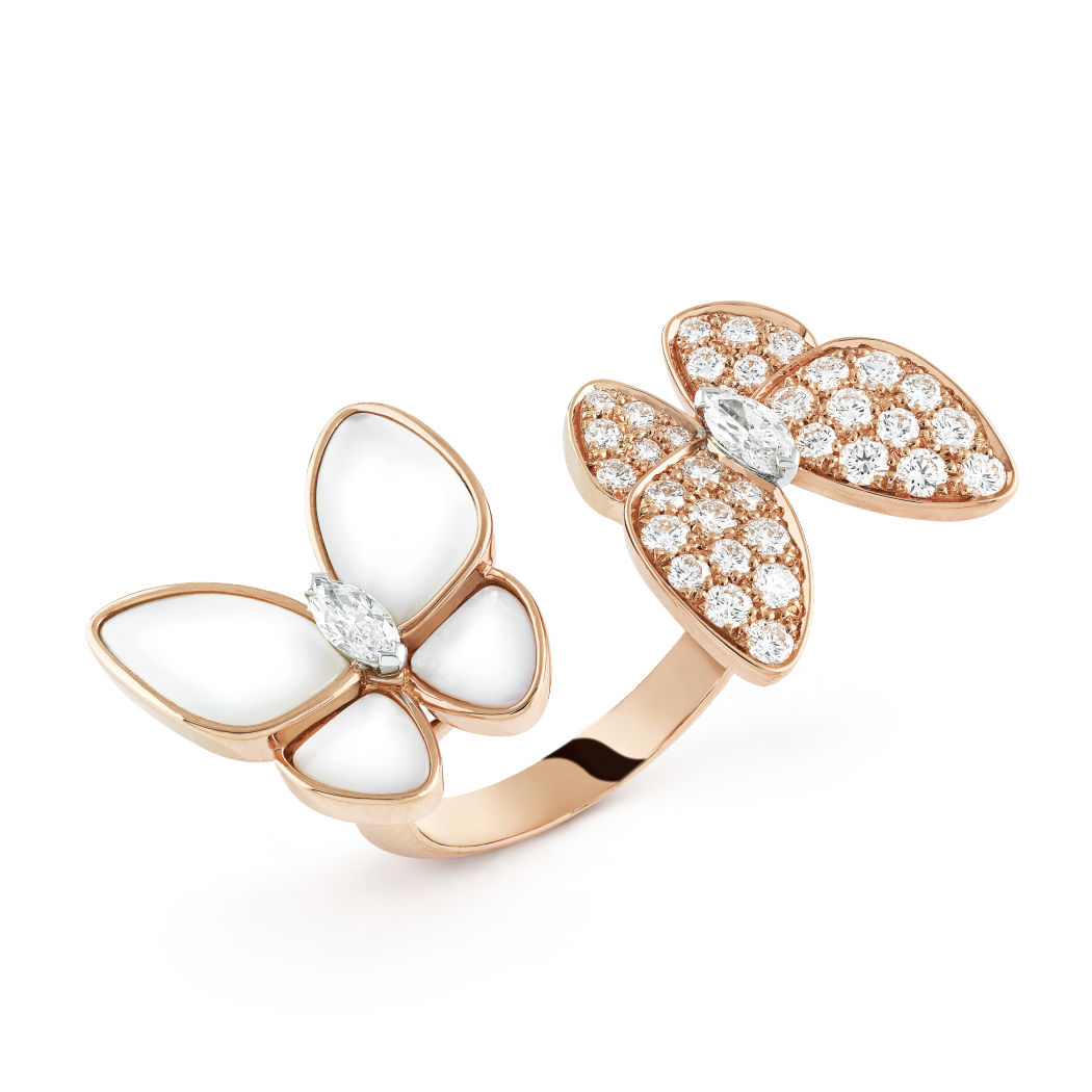 VCA Butterfly Between the Finger ring
