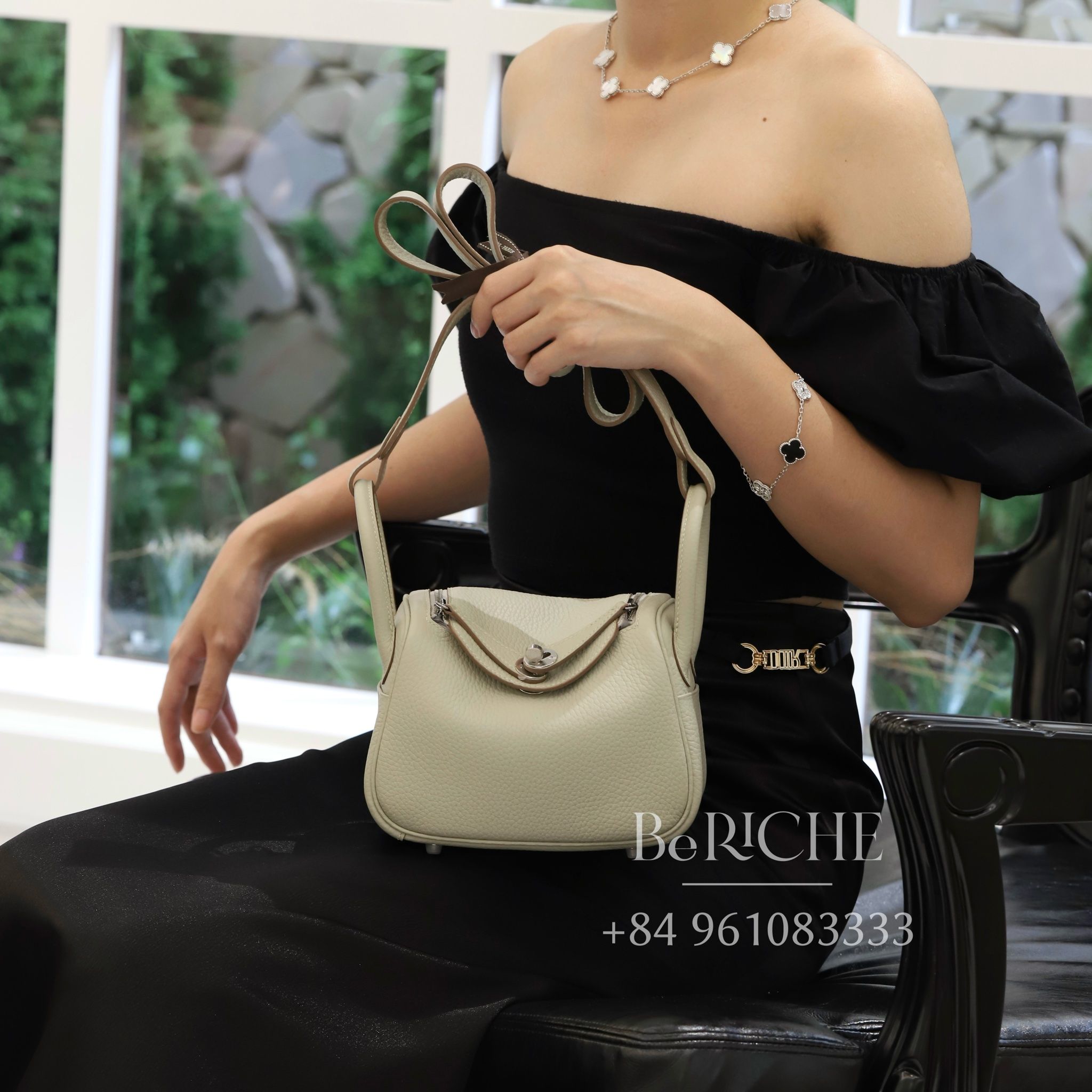 Mini Lindy 20 Clemence Leather Gris Perle PHW