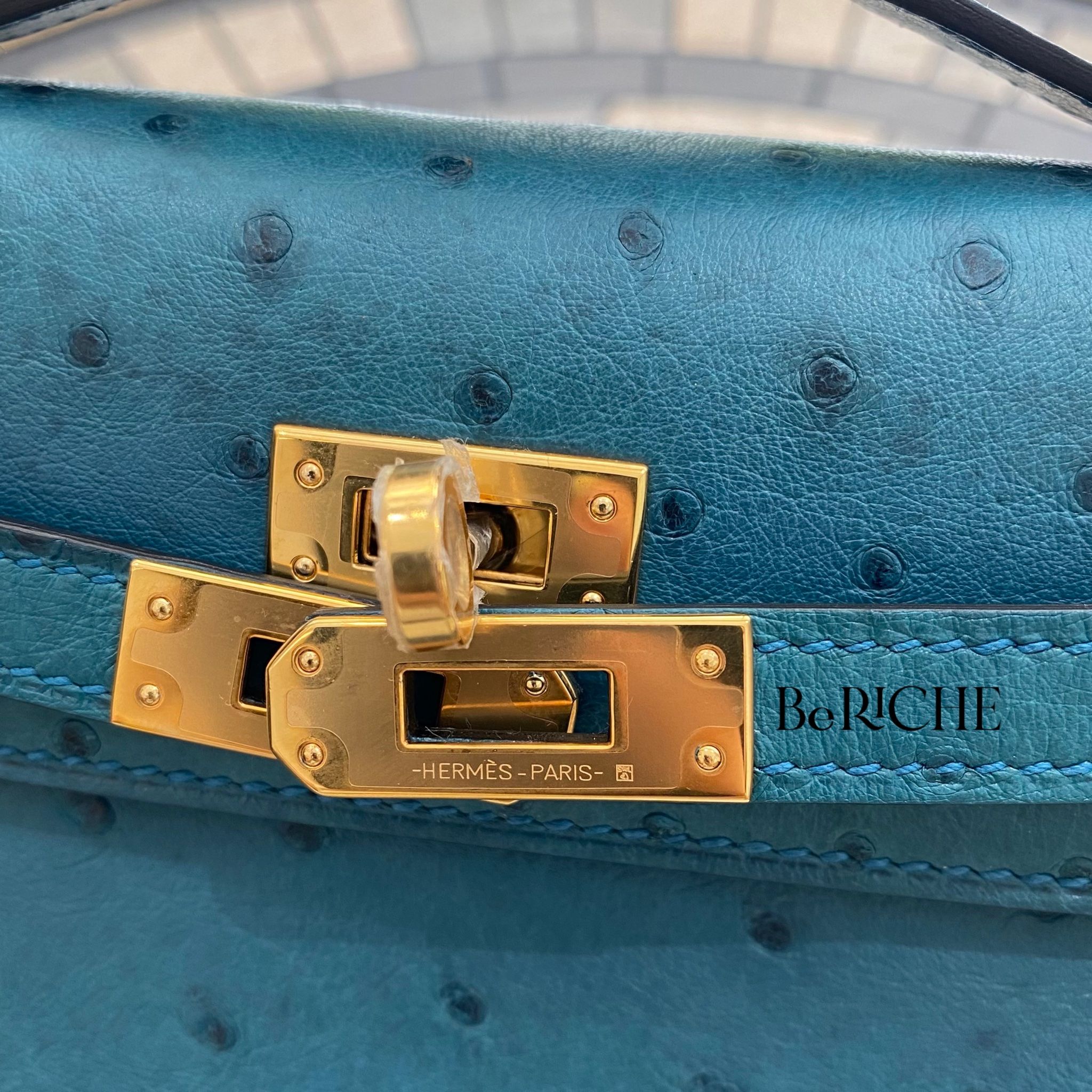 Kelly Pochette KP22 Ostrich Colvert GHW