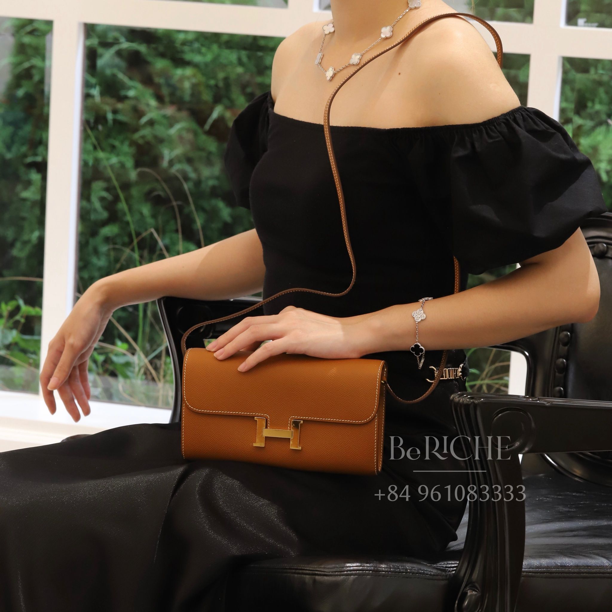 Constance Wallet To Go Gold GHW