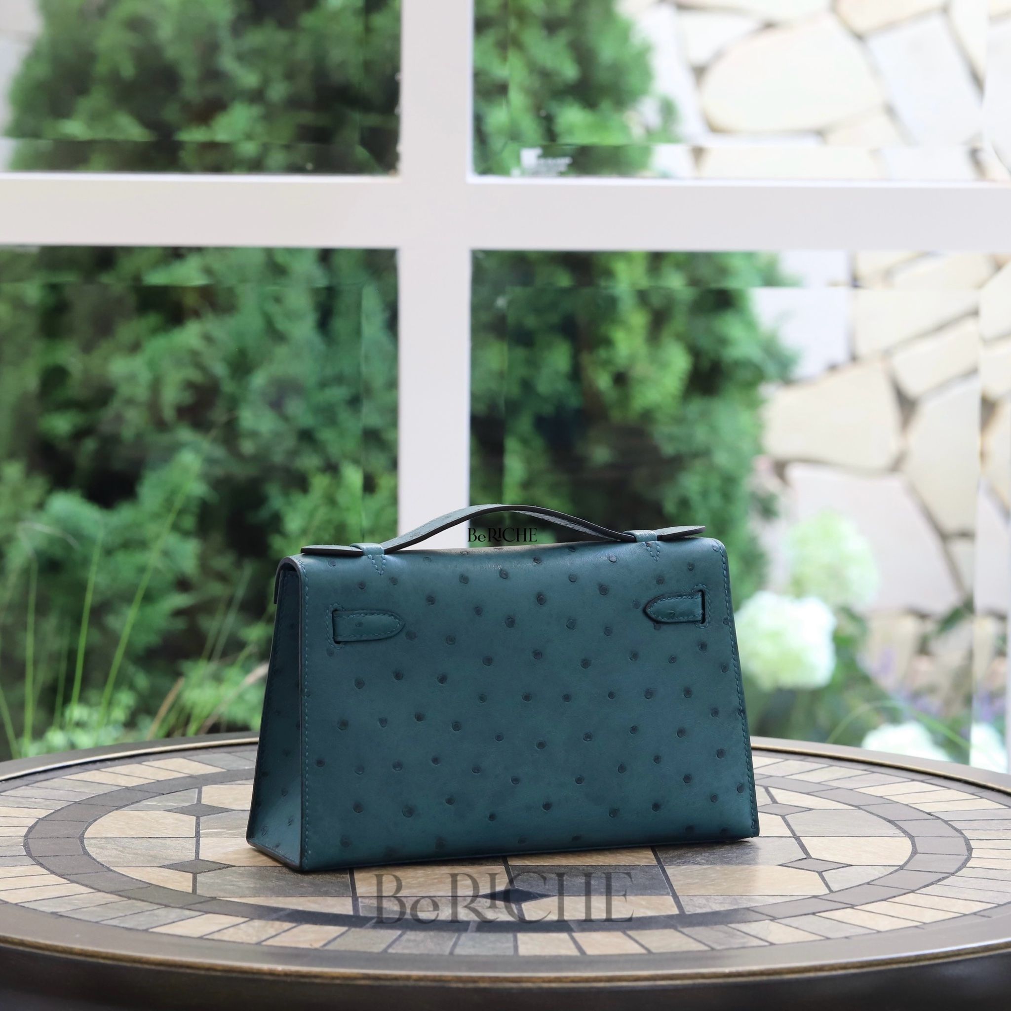 Kelly Pochette KP22 Ostrich Colvert GHW