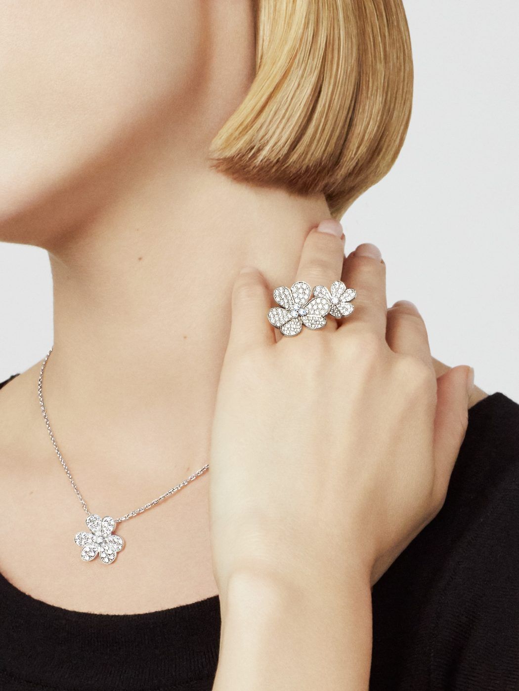 VCA Frivole pendant, small model