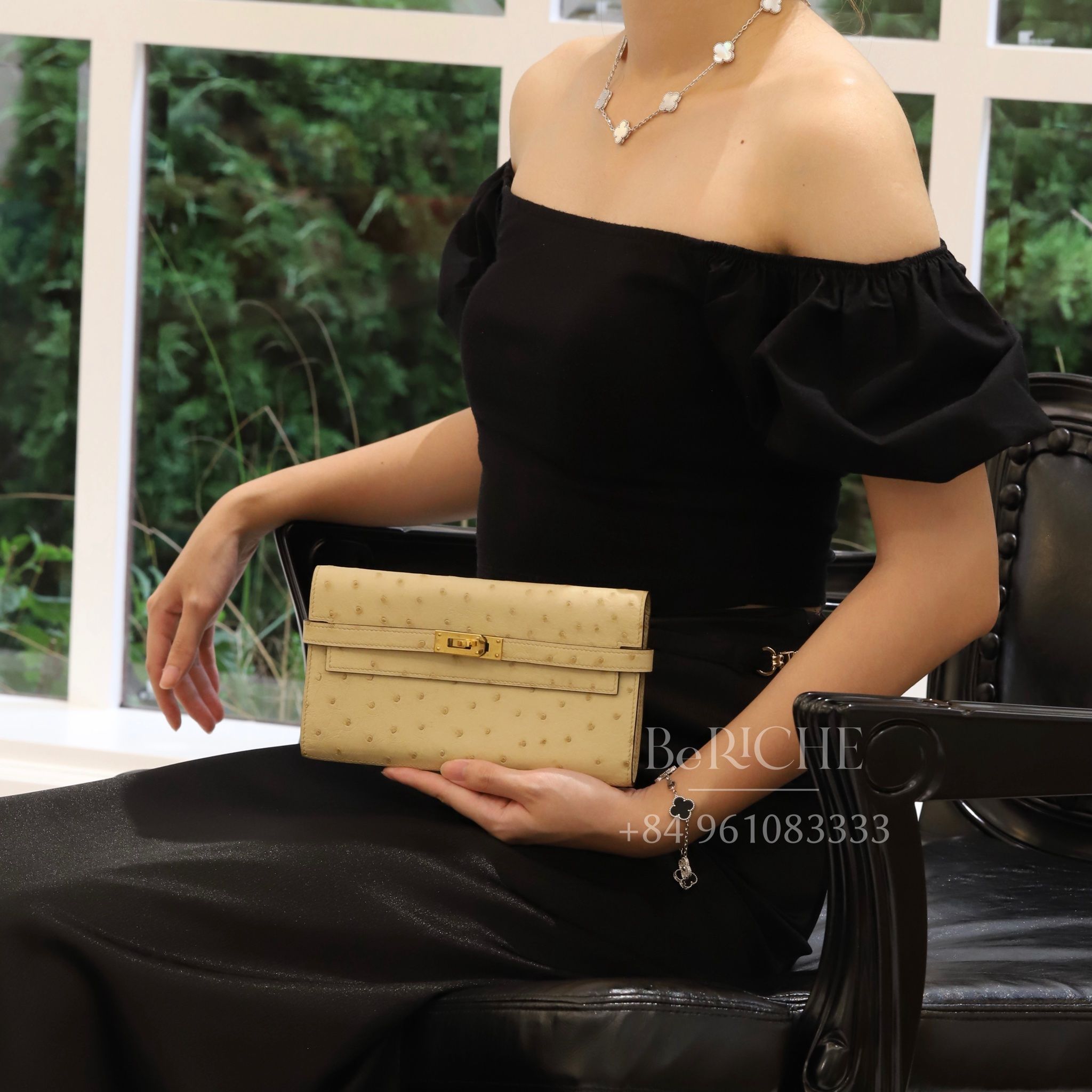 Kelly Wallet Ostrich Parchemin GHW